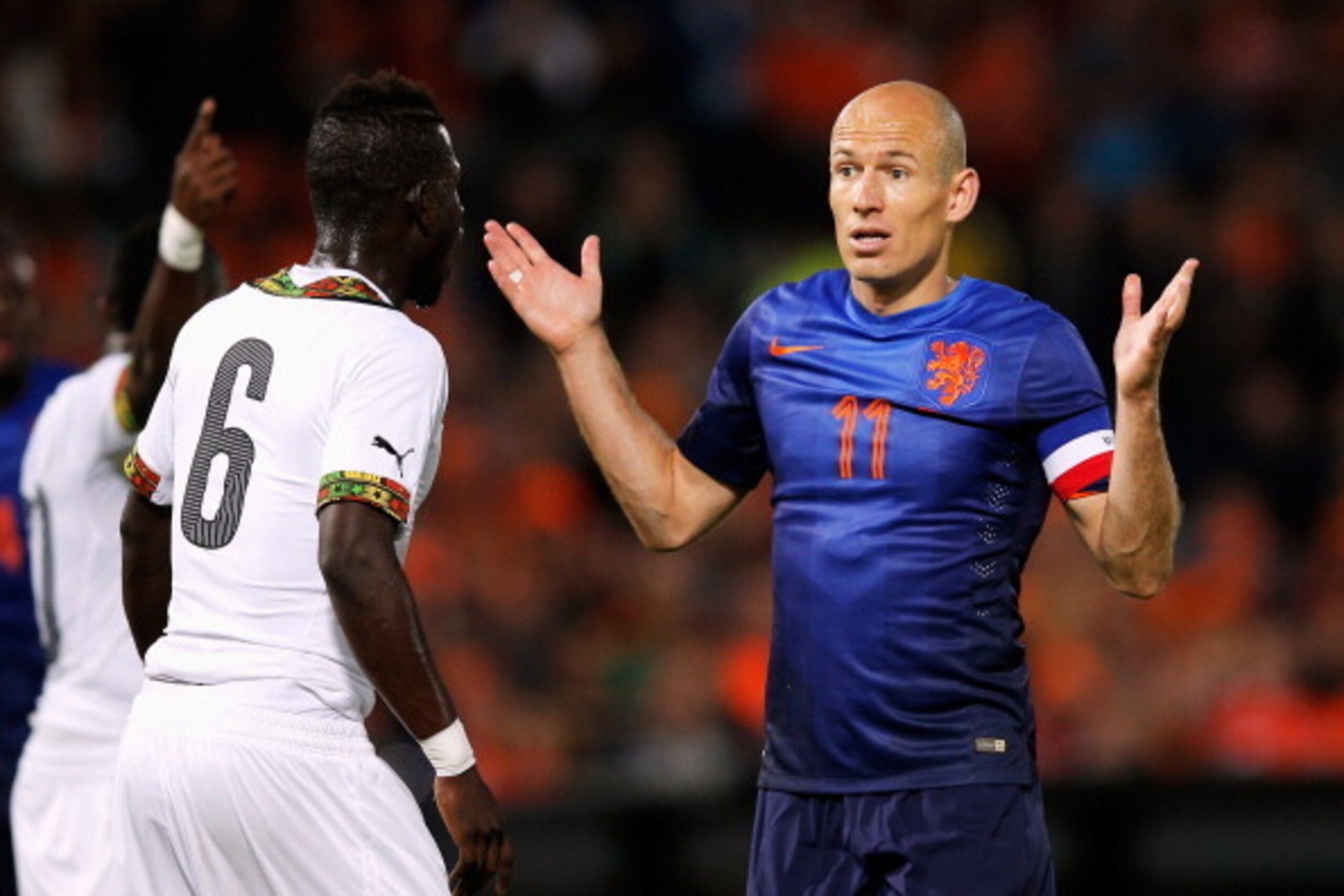 ROTTERDAM, NETHERLANDS - MAY 31: Arjen Robben of Netherlands speaks to a team mate during the International Friendly match between Netherlands and Ghana at De Kuip on May 31, 2014 in Rotterdam, Netherlands. (Photo by Dean Mouhtaropoulos/Getty Images) ROTTERDAM, NETHERLANDS - MAY 31: Arjen Robben of Netherlands speaks to a team mate during the International Friendly match between Netherlands and Ghana at De Kuip on May 31, 2014 in Rotterdam, Netherlands. (Photo by Dean Mouhtaropoulos/Getty Images)