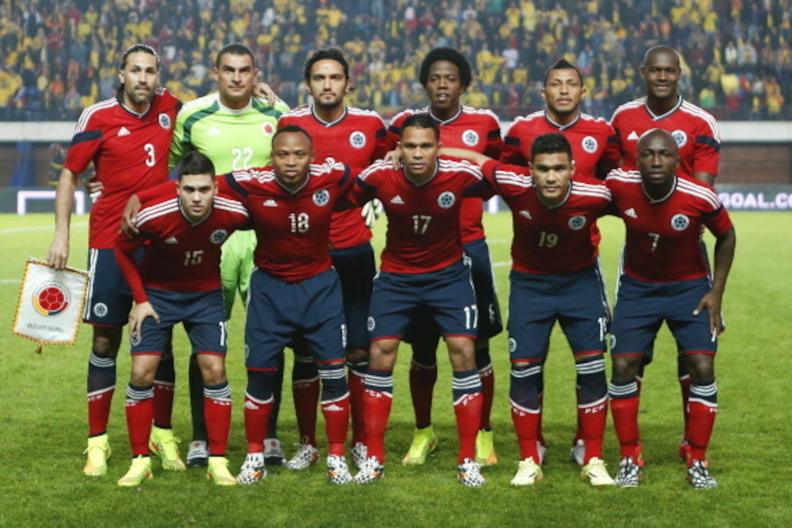 BUENOS AIRES, ARGENTINA - MAY 31: Players of Colombia pose for a photo prior the during the International Friendly Match between Colombia and Senegal at Pedro Bidegain Stadium on May 31, 2014 in Buenos Aires, Argentina. (Photo by Gabriel Rossi/Getty Image