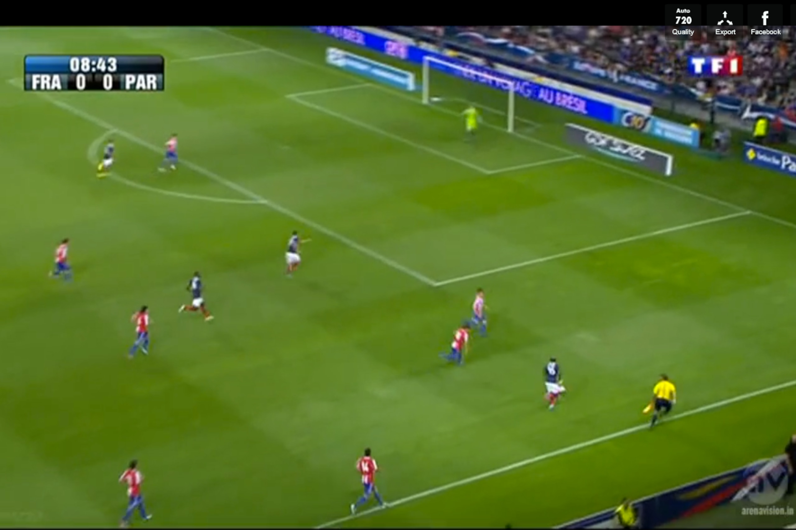 Giroud has then lost his marker and demands the ball from Sagna