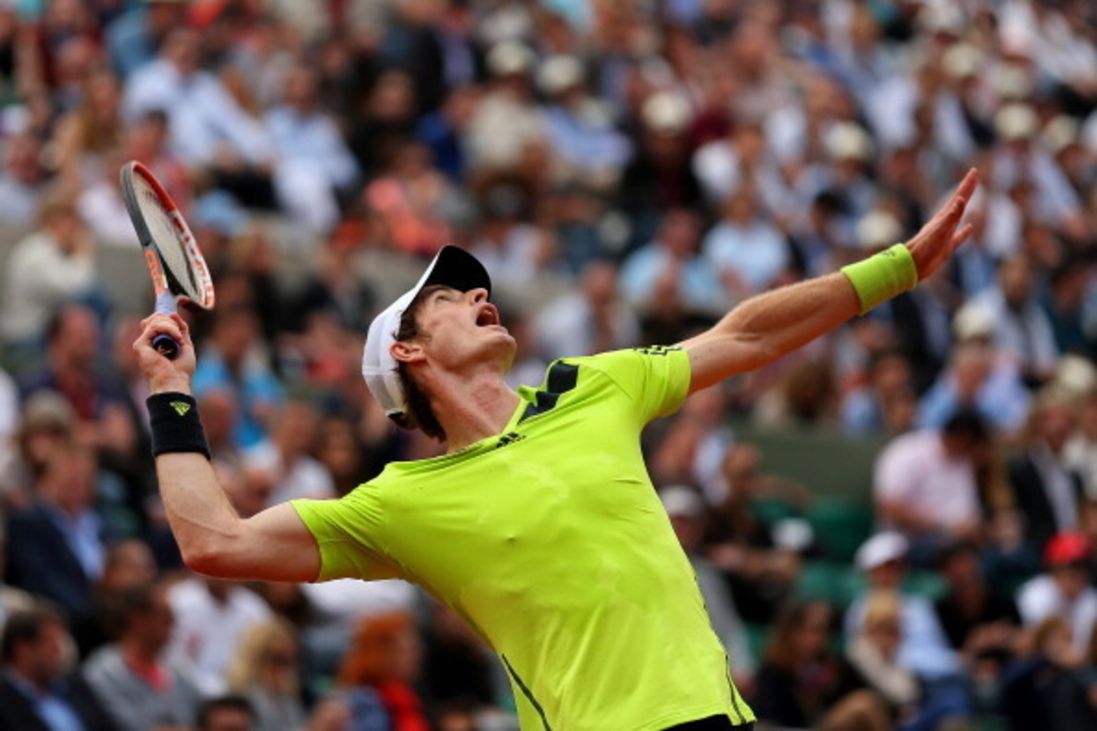 PARIS, FRANCE - JUNE 02:  Andy Murray of Great Britain serves during his men's singles match against Fernando Verdasco of Spain on day nine of the French Open at Roland Garros on June 2, 2014 in Paris, France.  (Photo by Matthew Stockman/Getty Images)
