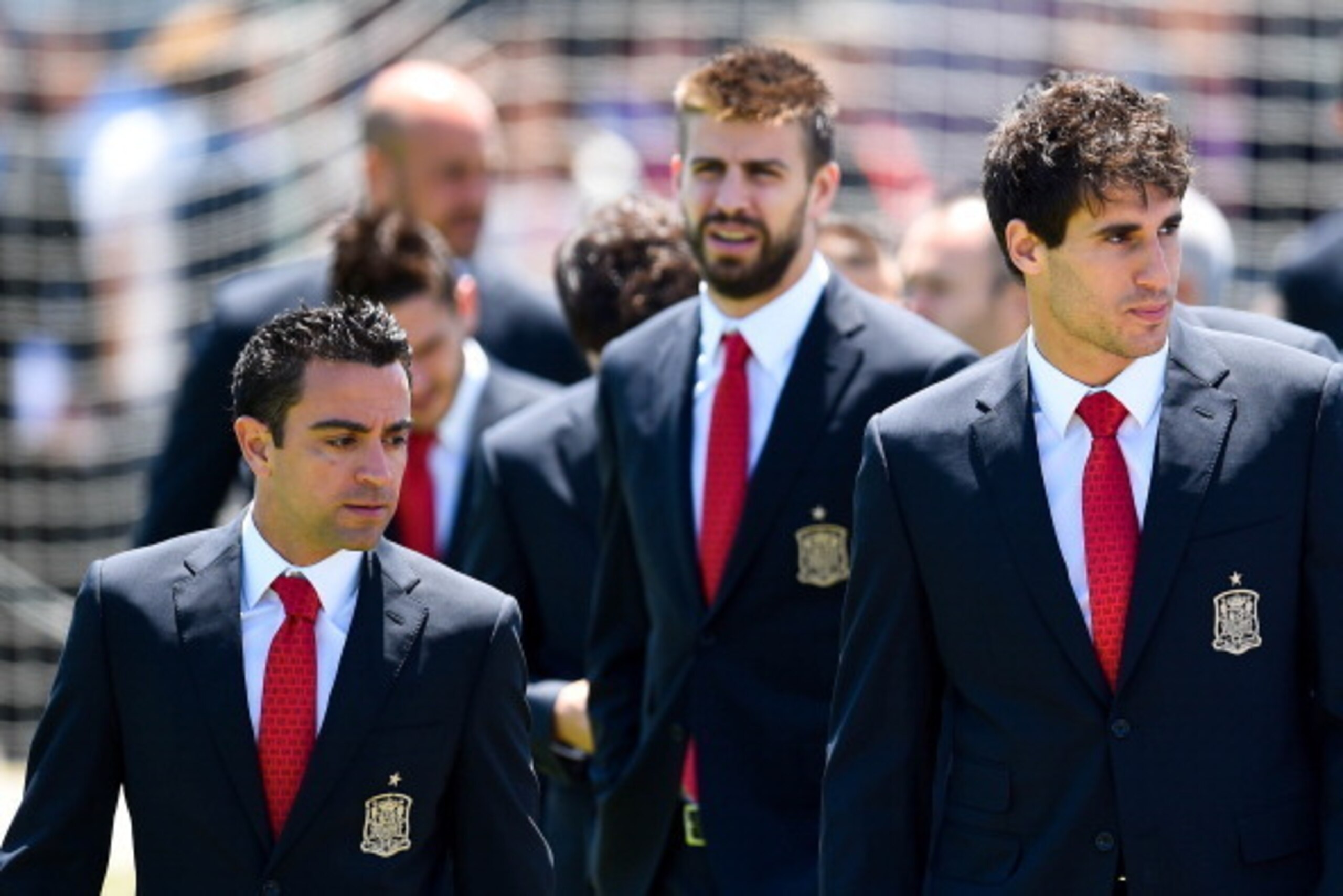 MADRID, SPAIN - JUNE 02:   Xavi Hernandez (L) of Spain and team mates look on after a training session at Ciudad del Futbol on June 2, 2014 in Madrid, Spain.  (Photo by David Ramos/Getty Images)