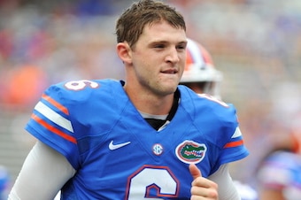 GAINESVILLE, FL - SEPTEMBER 21: Quarterback Jeff Driskel #6 of the Florida Gators warms up for play against the Tennessee Volunteers  September 21, 2013 at Ben Hill Griffin Stadium at Florida Field in Gainesville, Florida.  (Photo by Al Messerschmidt/Gett