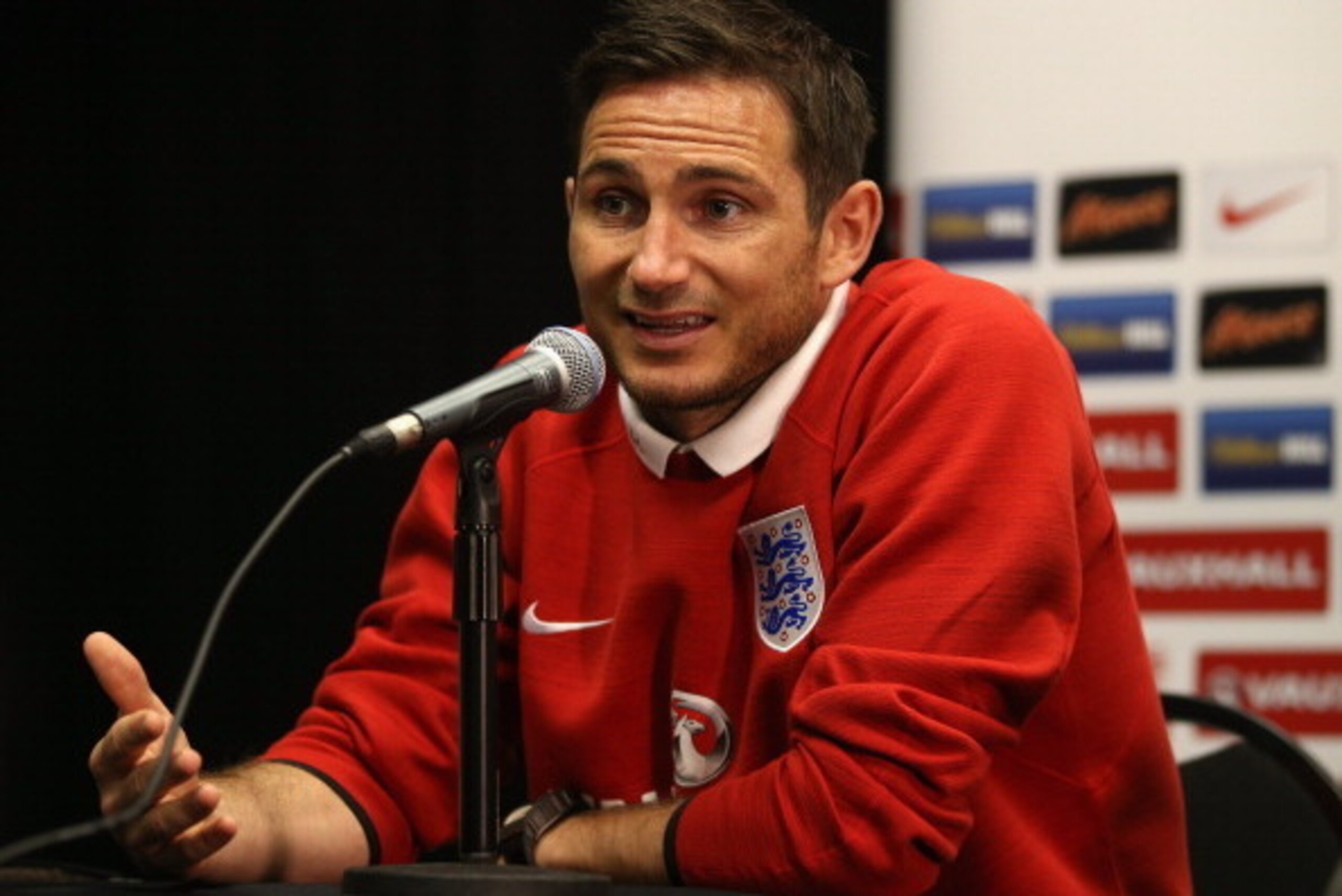 MIAMI, FL - JUNE 03:  Frank Lampard talks to the media during an England press conference at The Sunlife Stadium on June 3, 2014 in Miami, Florida. England are in Florida for warm up matches ahead of the FIFA World Cup Brazil 2014  (Photo by Richard Heath