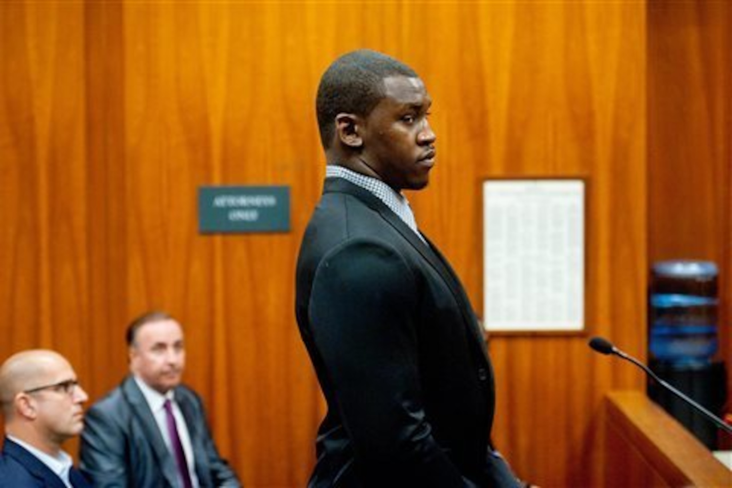 If Smith's legal problems continue, the 49ers can walk away.