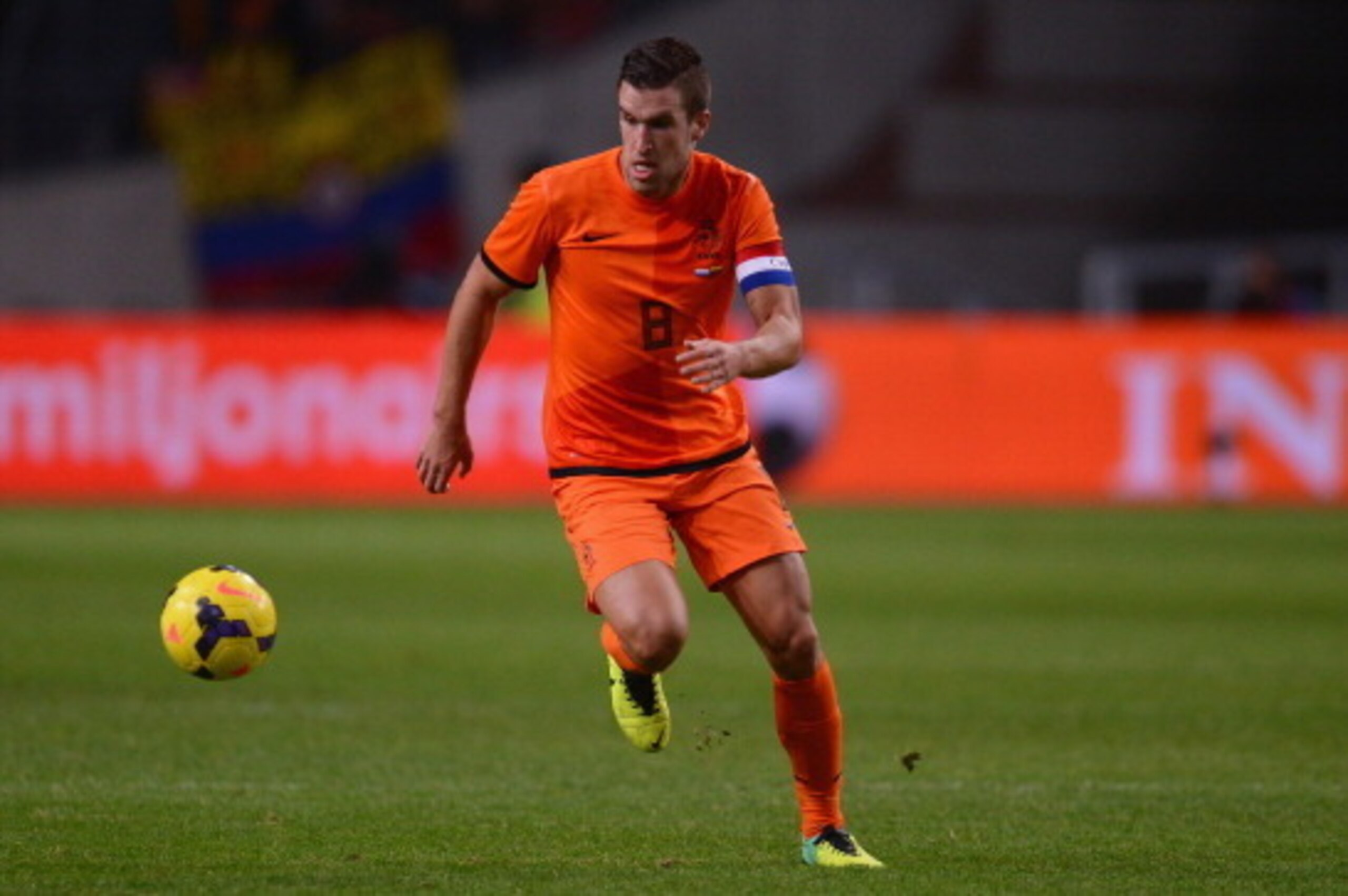 AMSTERDAM, NETHERLANDS - NOVEMBER 19:  Kevin Strootman of Netherlands runs with the ball during the International Friendly match between Netherlands and Colombia at Amsterdam ArenA on November 19, 2013 in Amsterdam, Netherlands.  (Photo by Lars Baron/Gett