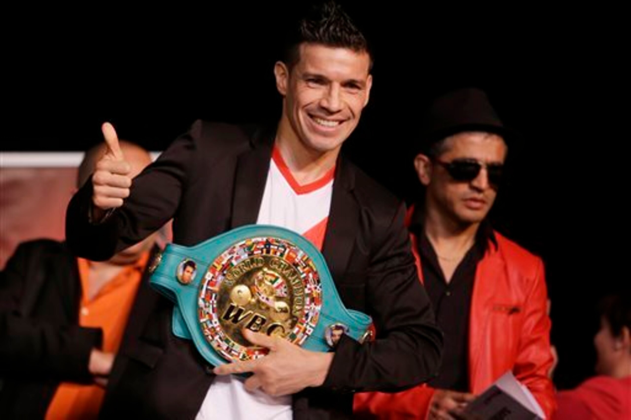 Martinez expects to still be champion after Saturday.