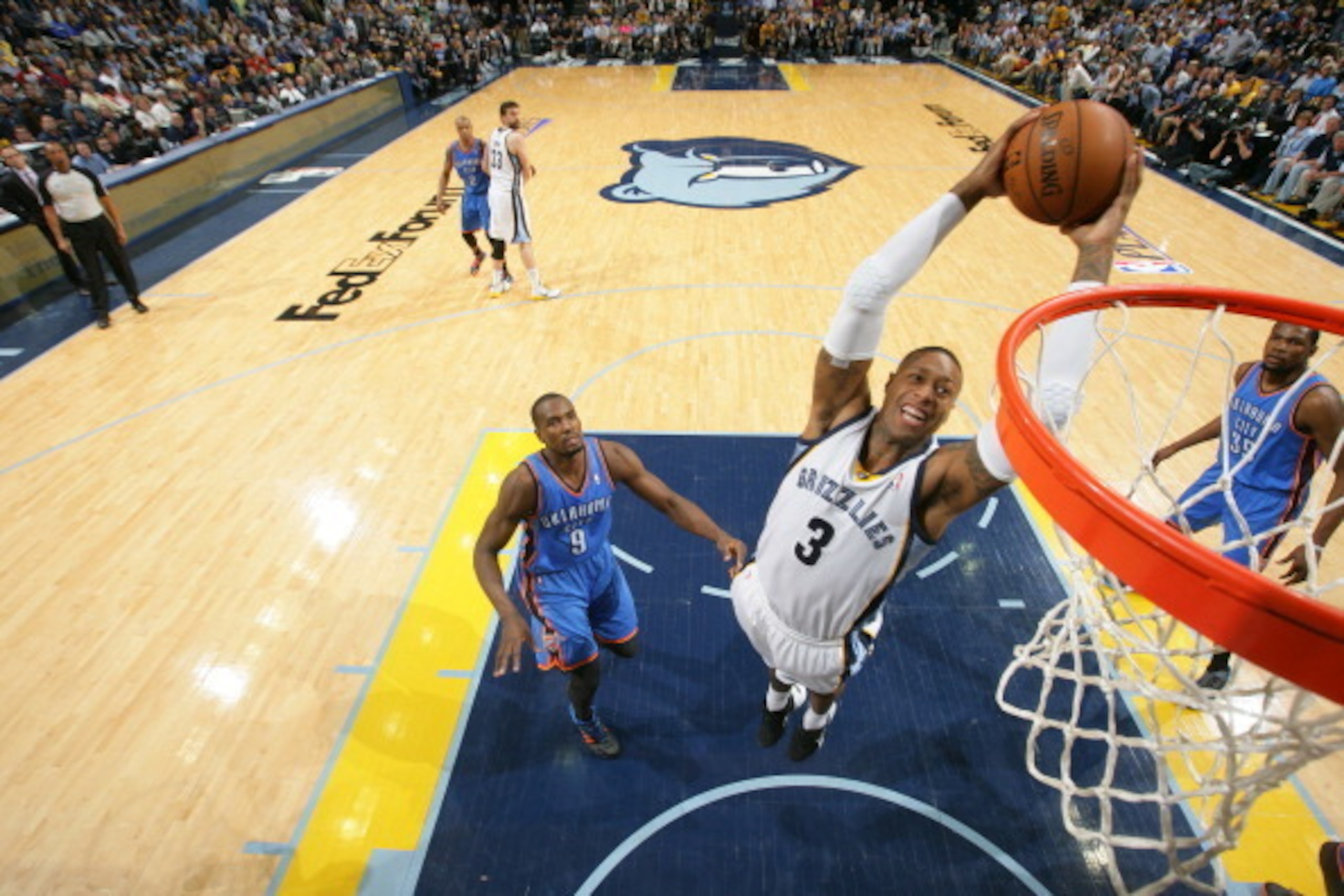 MEMPHIS, TN - MAY 1: James Johnson #3 of the Memphis Grizzlies dunks against the Oklahoma City Thunder in Game Six of the Western Conference Quarterfinals during the 2014 NBA Playoffs on May 1, 2014 at FedExForum in Memphis, Tennessee. NOTE TO USER: User 