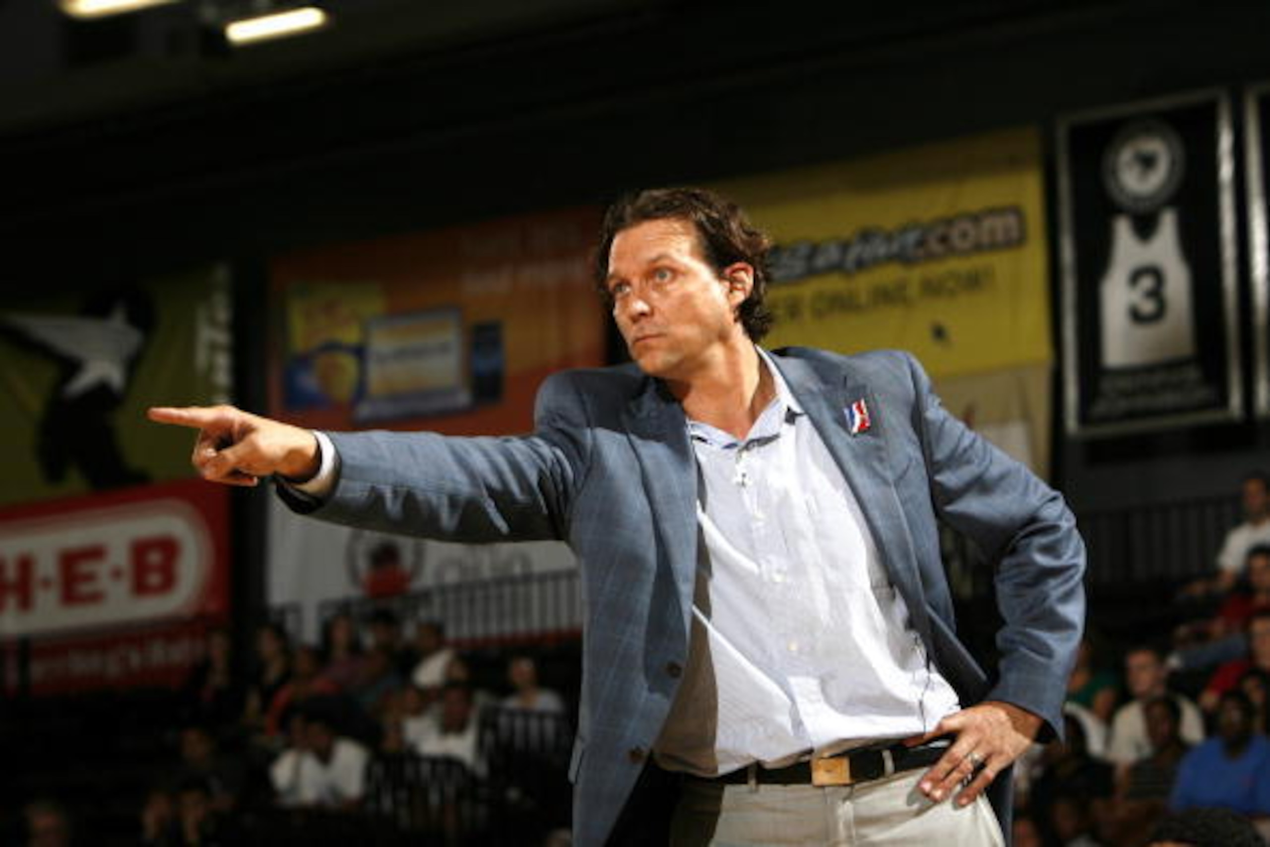 AUSTIN, TX - APRIL 17: Head coach Quin Snyder of the Austin Toros directs his team during their game against the Rio Grande Valley Vipers on April 17, 2010 at the Austin Convention Center in Austin, Texas. NOTE TO USER: User expressly acknowledges and agr