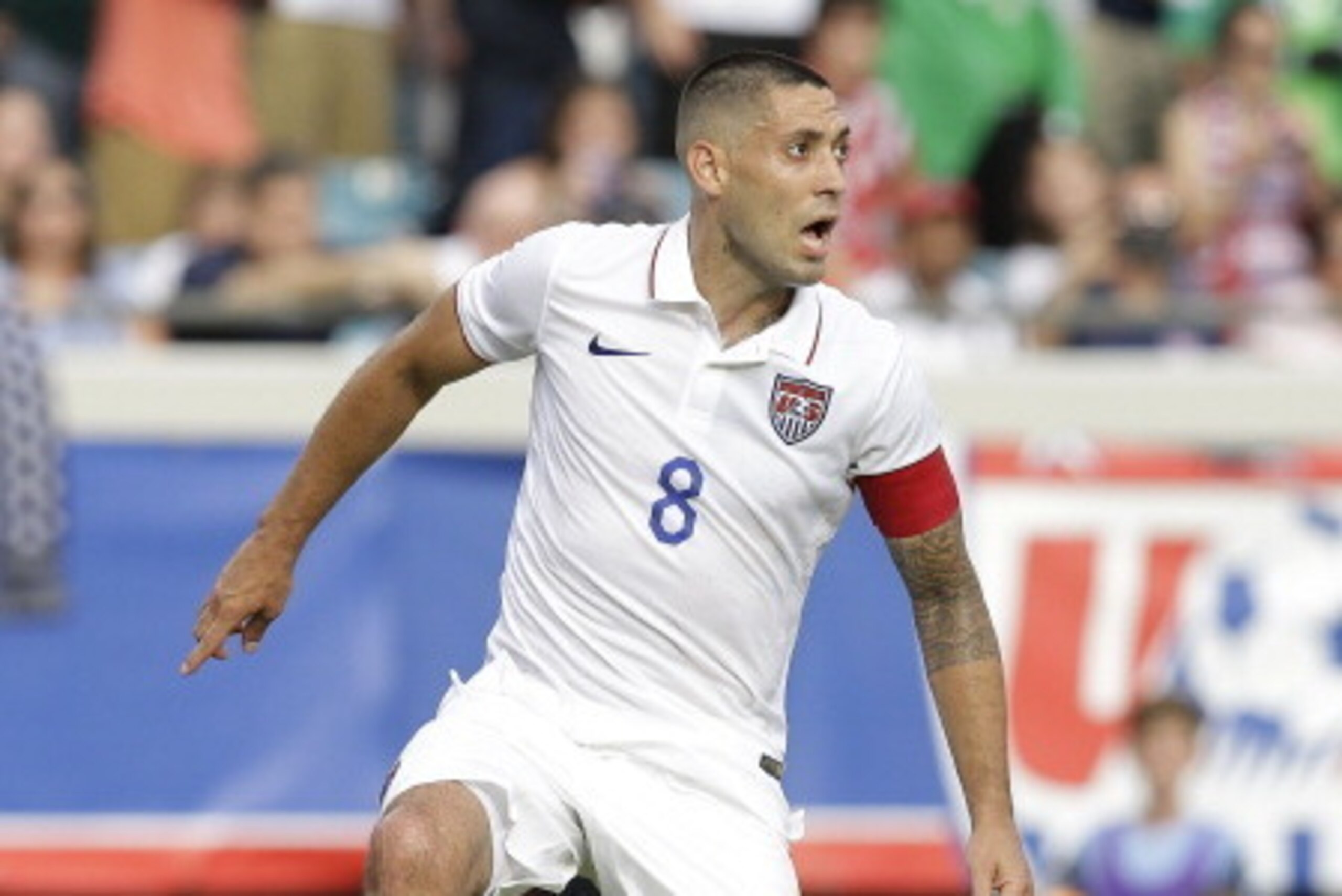 JACKSONVILLE, FL - JUNE 07:  Forward Clint Dempsey #8 of the United States awaits a pass during the international friendly match against Nigeria at EverBank Field on June 7, 2014 in Jacksonville, Florida.  (Photo by Mike Zarrilli/Getty Images)