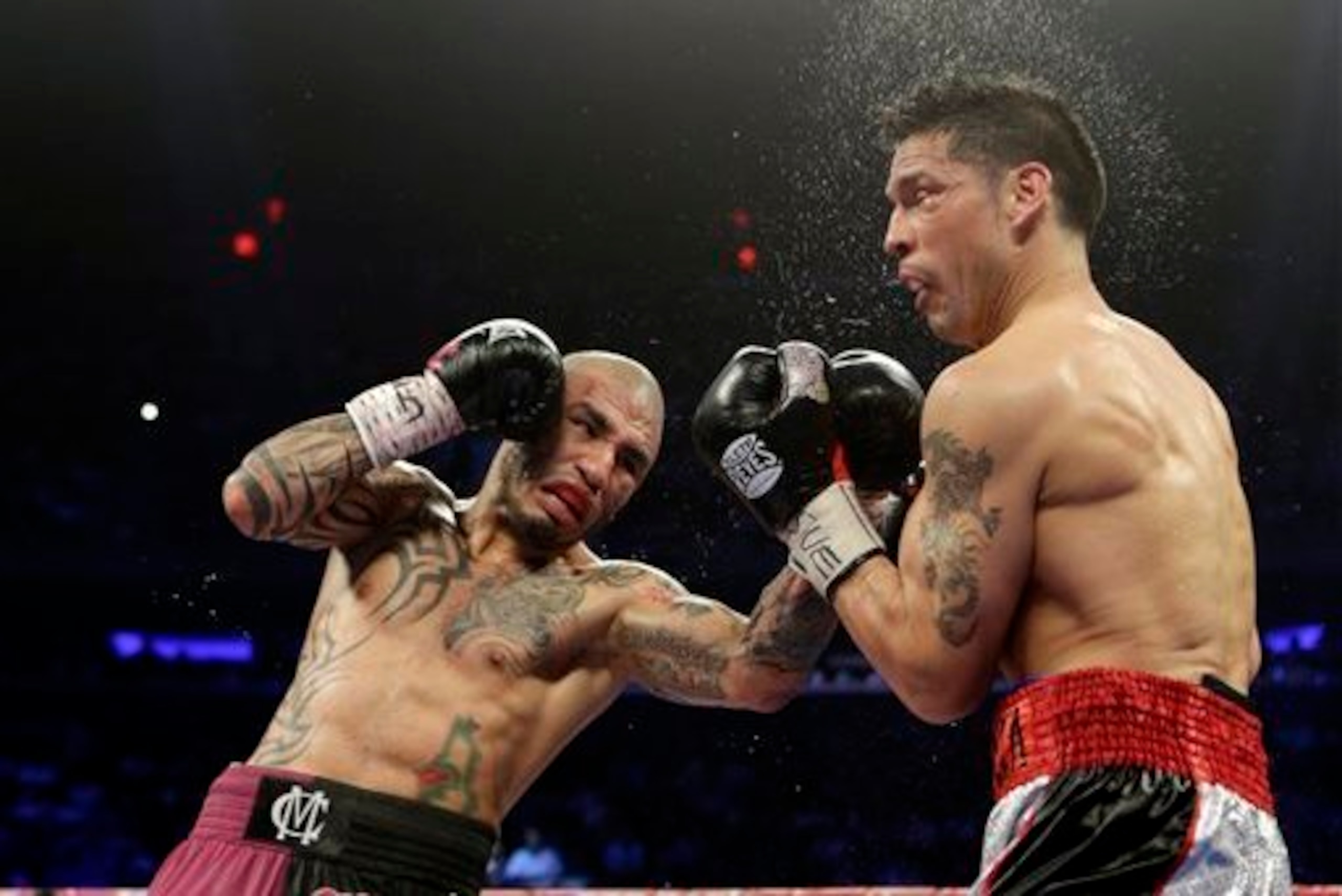 Cotto tore Martinez to pieces.