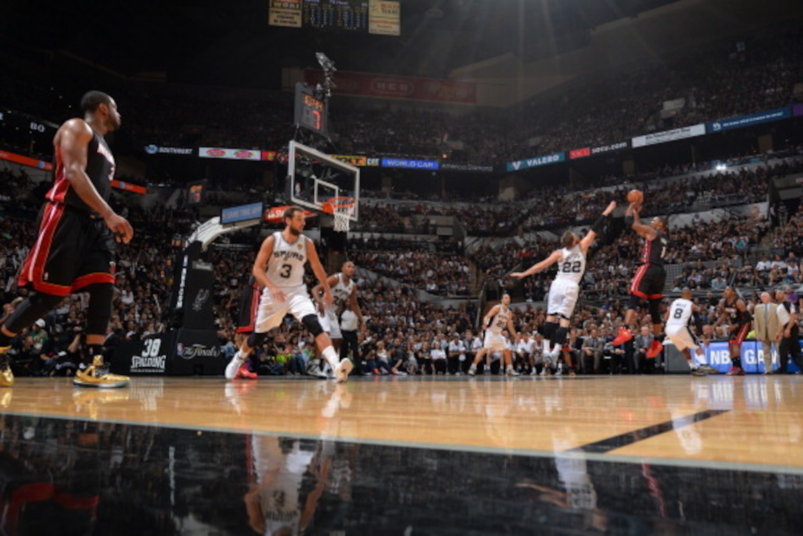 SAN ANTONIO, TX - JUNE 8: Chris Bosh #1 of the Miami Heat shoots the ball against the San Antonio Spurs during Game Two of the 2014 NBA Finals on June 8, 2014 at AT&T Center in San Antonio, Texas. NOTE TO USER: User expressly acknowledges and agrees that,