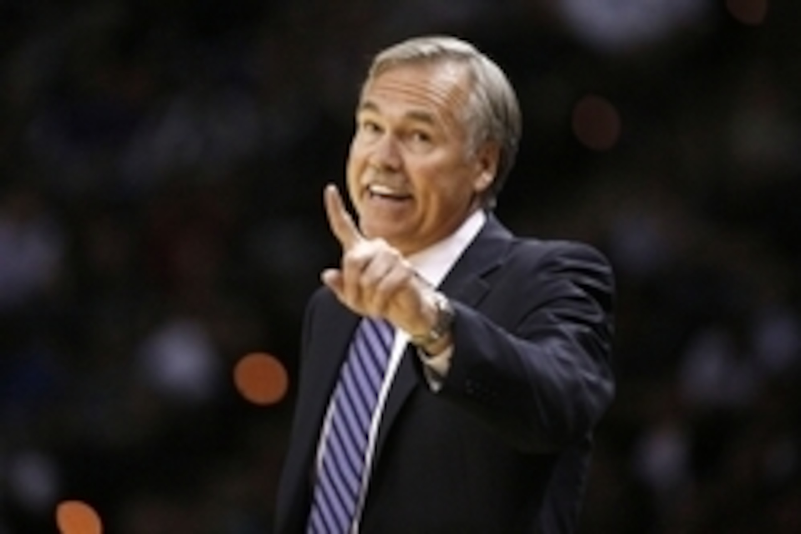 Apr 16, 2014; San Antonio, TX, USA; Los Angeles Lakers head coach Mike D'Antoni gives direction to his team during the first half against the San Antonio Spurs at AT&T Center. Mandatory Credit: Soobum Im-USA TODAY Sports Apr 16, 2014; San Antonio, TX, USA; Los Angeles Lakers head coach Mike D'Antoni gives direction to his team during the first half against the San Antonio Spurs at AT&T Center. Mandatory Credit: Soobum Im-USA TODAY Sports