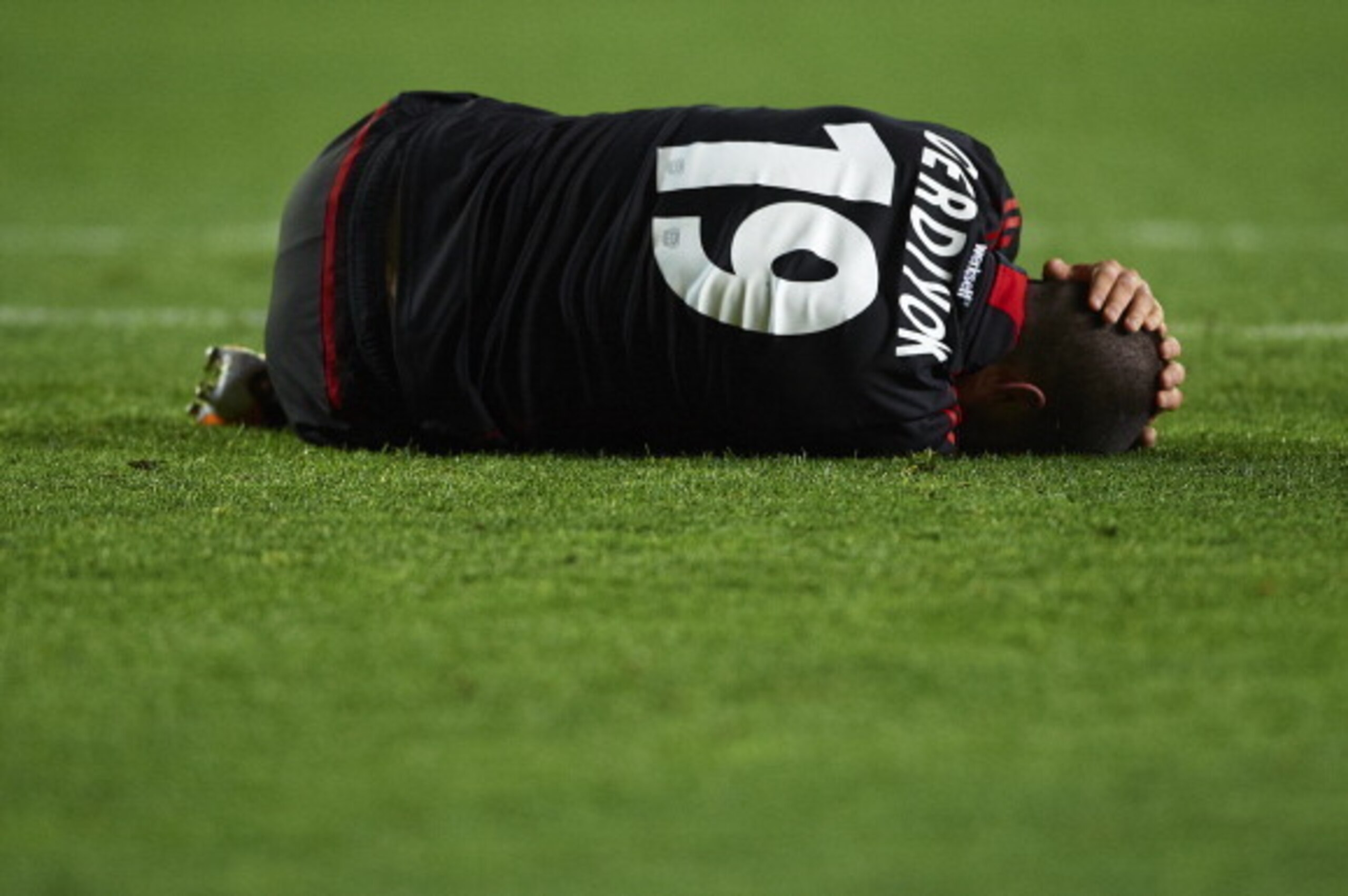 VILLAREAL, SPAIN - MARCH 17:  Eren Derdiyok of Bayer Leverkusen reacts during the UEFA Europa League round of 16 second leg match between Villarreal and Bayer Leverkusen at El Madrigal stadium on March 17, 2011 in Villareal, Spain. Villarreal won 2-1.  (P