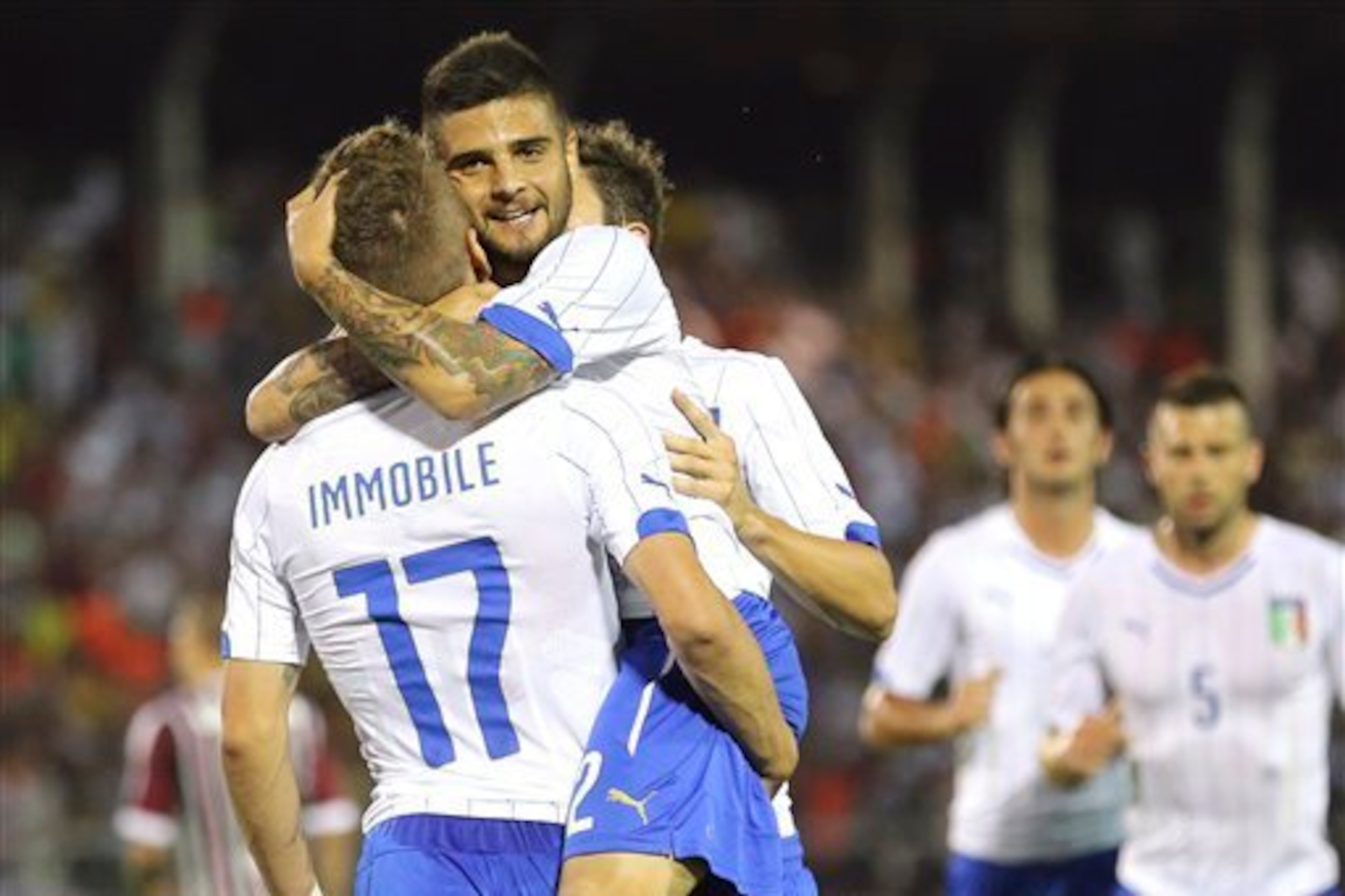 Insigne celebrates with Immobile in the Italy vs. Fluminense friendly