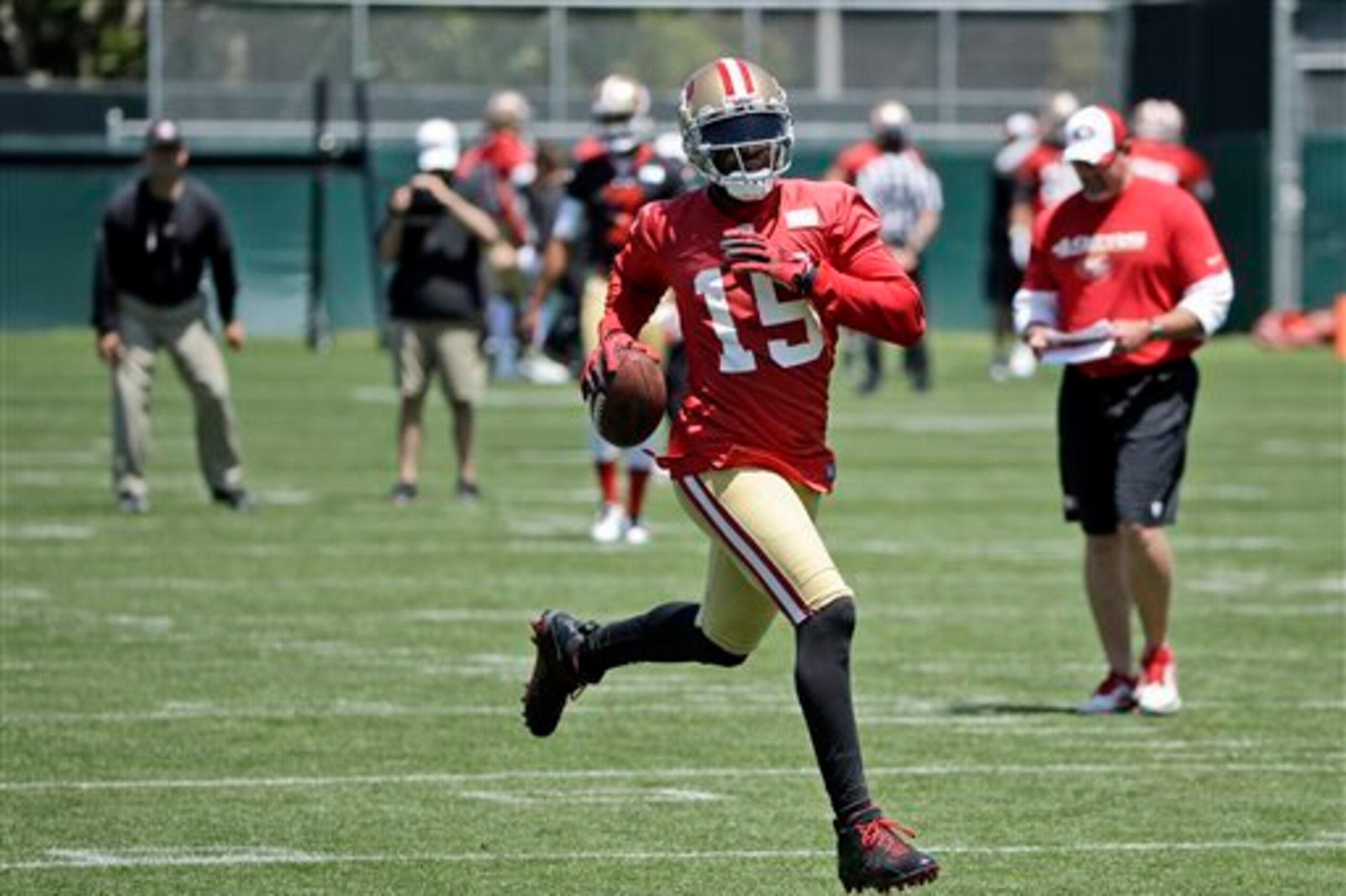 Players of Crabtree's quality will help Kaepernick achieve All-Pro status.