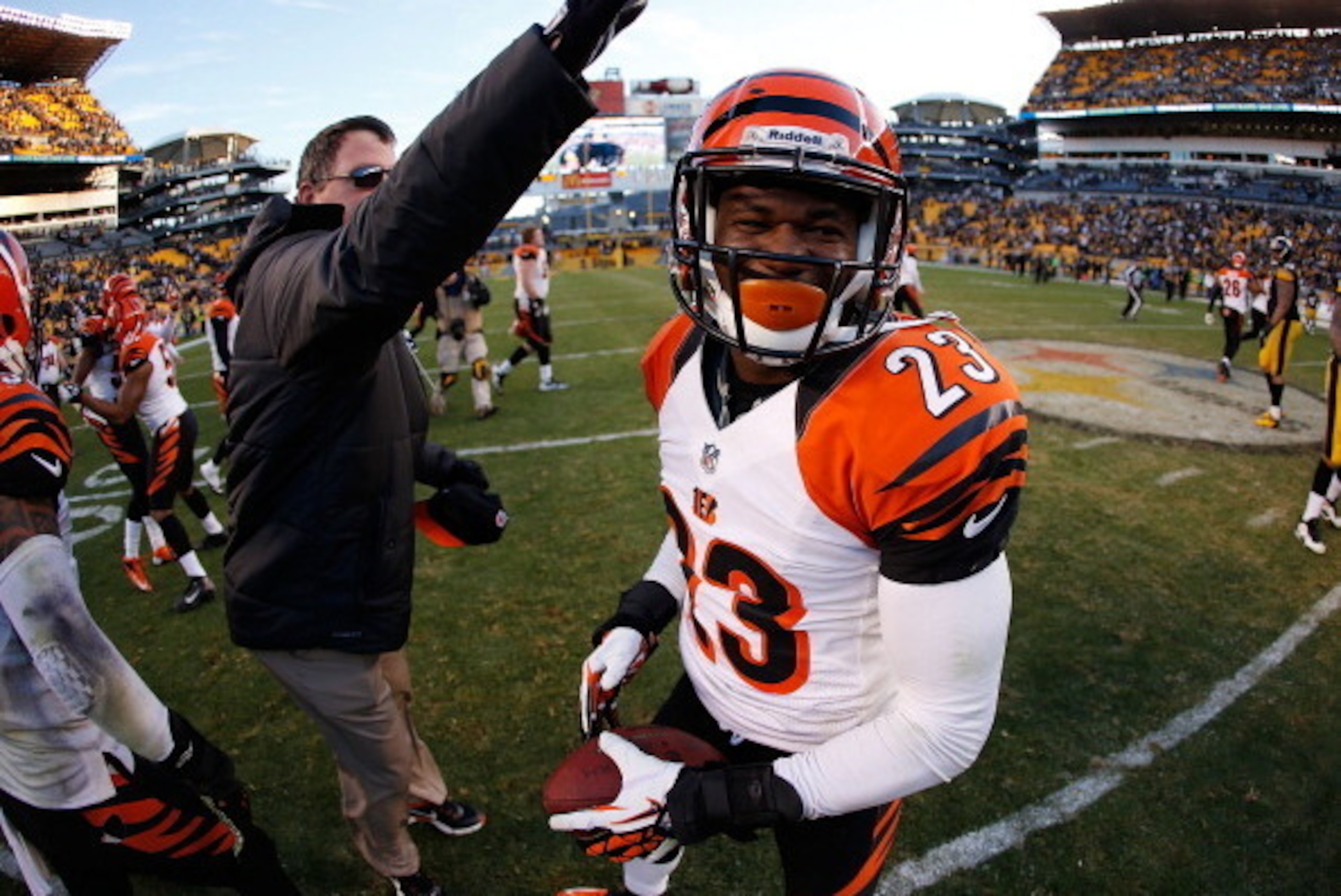 PITTSBURGH, PA - DECEMBER 23: Terence Newman #23 of the Cincinnati Bengals celebrates a 13-10 victory over the Pittsburgh Steelers at Heinz Field on December 23, 2012 in Pittsburgh, Pennsylvania. (Photo by Gregory Shamus/Getty Images) PITTSBURGH, PA - DECEMBER 23: Terence Newman #23 of the Cincinnati Bengals celebrates a 13-10 victory over the Pittsburgh Steelers at Heinz Field on December 23, 2012 in Pittsburgh, Pennsylvania. (Photo by Gregory Shamus/Getty Images)