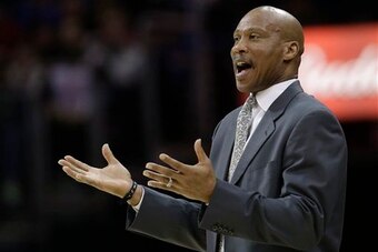 Byron Scott's willingness to guide a rebuilding team and experience with playoff clubs has made him an appealing coaching candidate for the Lakers.
