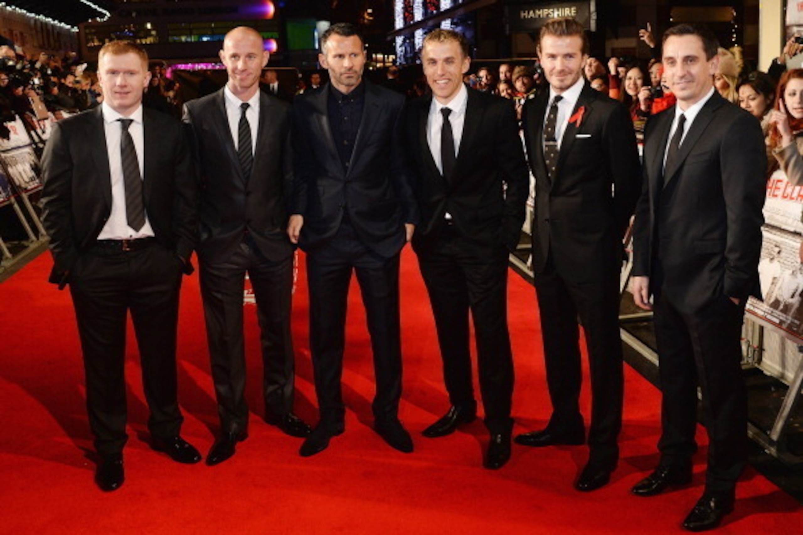 LONDON, ENGLAND - DECEMBER 01:  Paul Scholes, Nicky Butt, Ryan Giggs, Phil Neville, David Beckham and Gary Neville attend the World premiere of 'The Class of 92' at Odeon West End on December 1, 2013 in London, England.  (Photo by Dave J Hogan/Getty Image