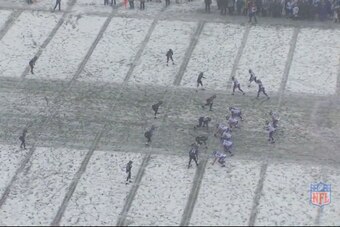 Patterson is the slot receiver to the right of the formation lined up closest to the offensive line.