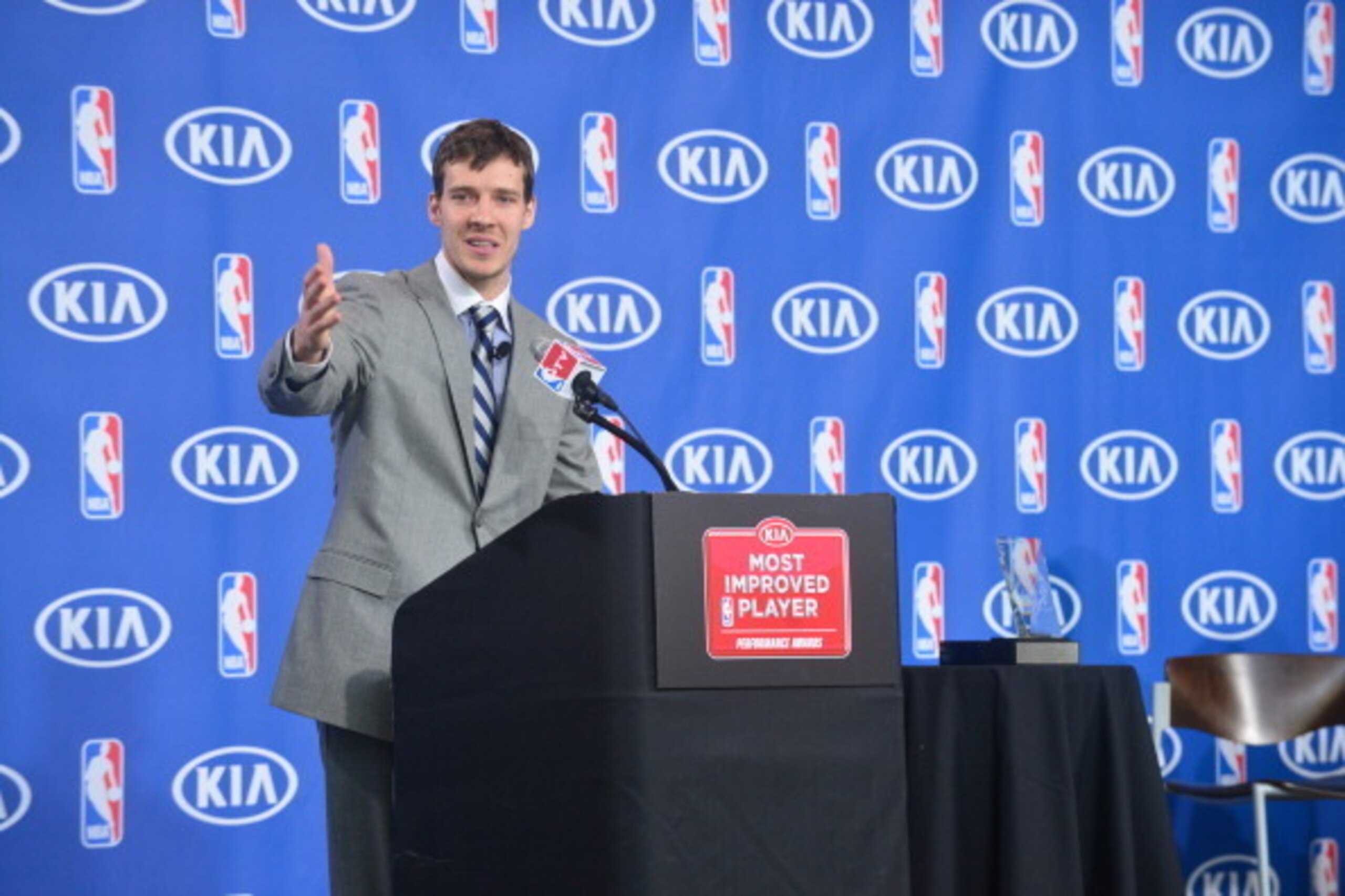 PHOENIX, AZ - APRIL 23:  Goran Dragic #1 of the Phoenix Suns speaks at the press conference where he is awarded the KIA NBA Most Improved Player Award on April 23, 2014 at U.S. Airways Center in Phoenix, Arizona. NOTE TO USER: User expressly acknowledges 