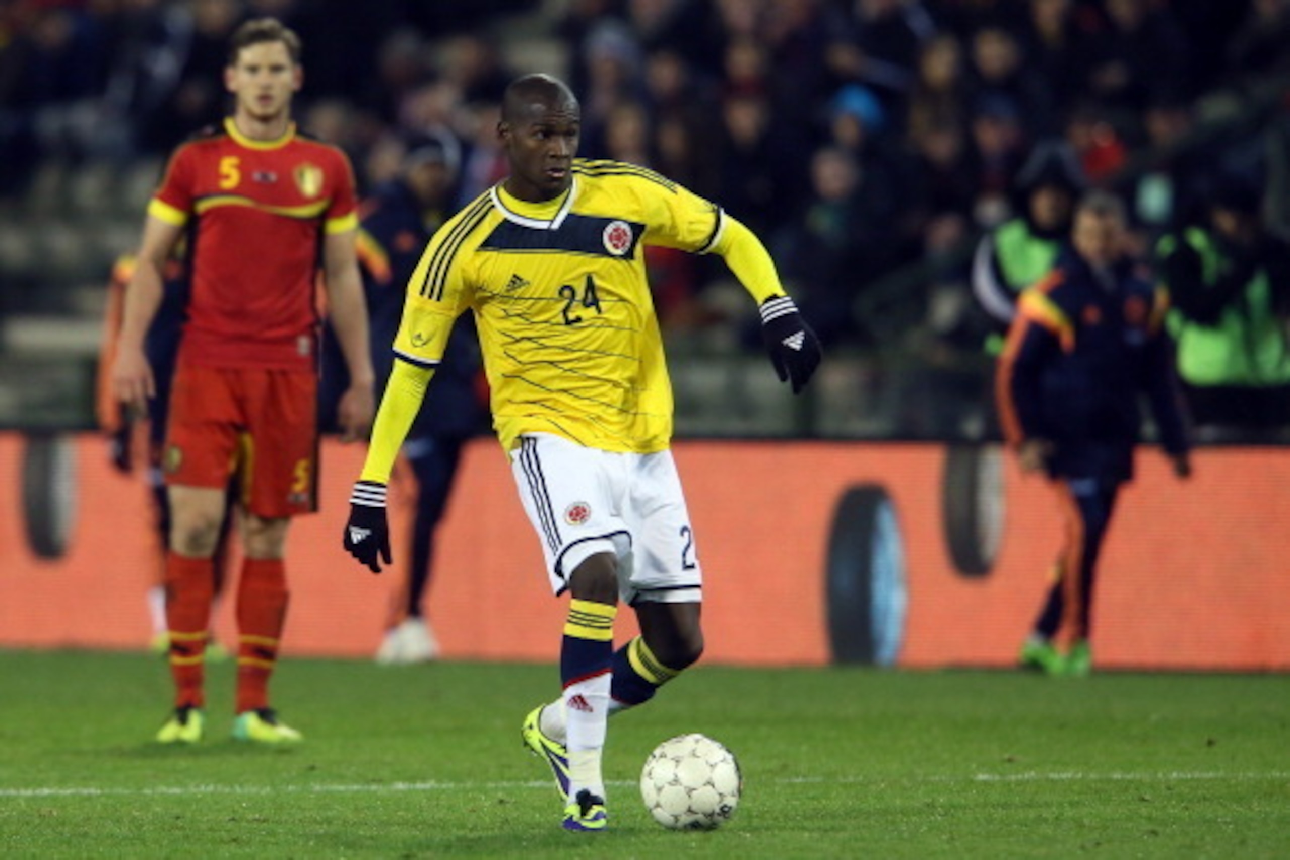 BRUSSELS, BELGIUM - NOVEMBER 14: Victor Ibarbo of Colombia runs with the ball during the international friendly match between Belgium and Colombia at King Badouin stadium on November 14, 2013 in Brussels, Belgium. (Photo by Christof Koepsel/Bongarts/Getty
