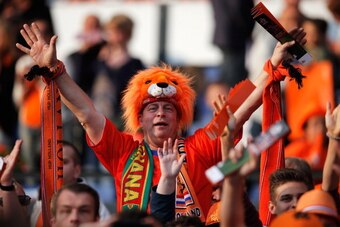 ROTTERDAM, NETHERLANDS - MAY 31:  A fan of the Netherlands shows their support during the International Friendly match between Netherlands and Ghana at De Kuip on May 31, 2014 in Rotterdam, Netherlands.  (Photo by Dean Mouhtaropoulos/Getty Images)