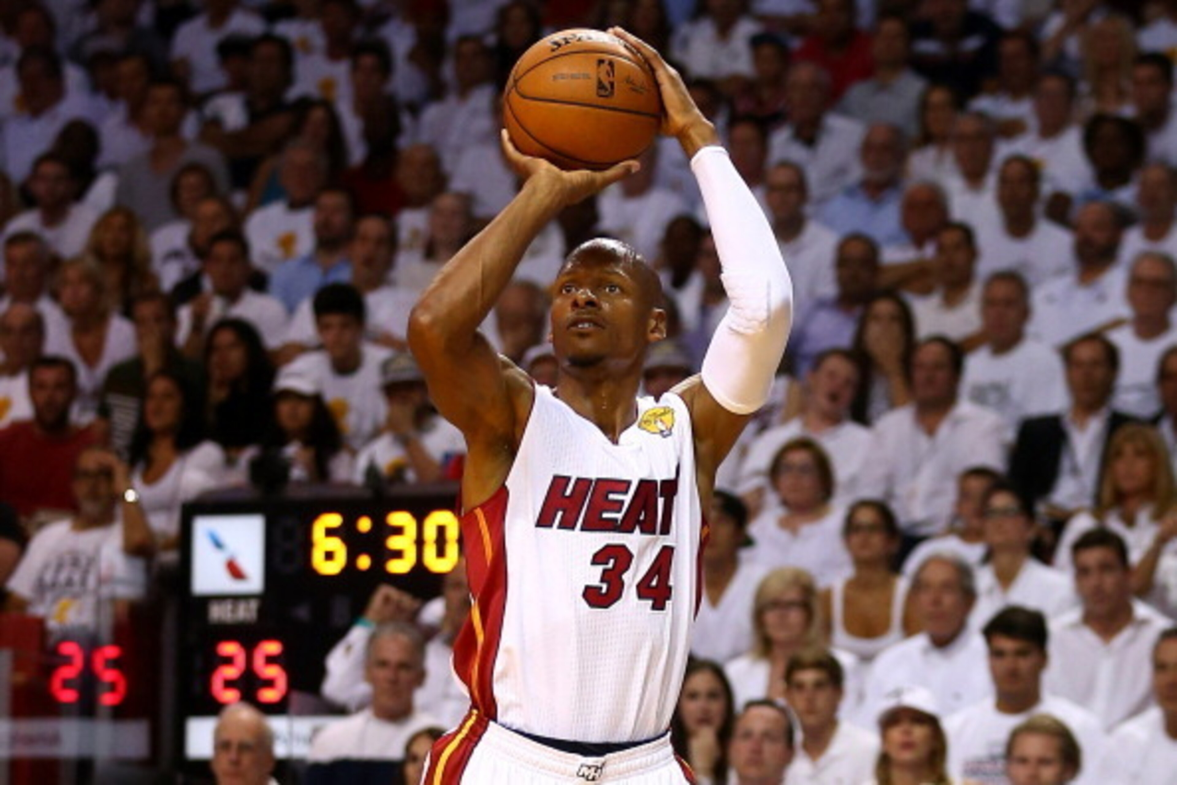 MIAMI, FL - JUNE 12:  Ray Allen #34 of the Miami Heat takes a shot against the San Antonio Spurs during Game Four of the 2014 NBA Finals at American Airlines Arena on June 12, 2014 in Miami, Florida. NOTE TO USER: User expressly acknowledges and agrees th