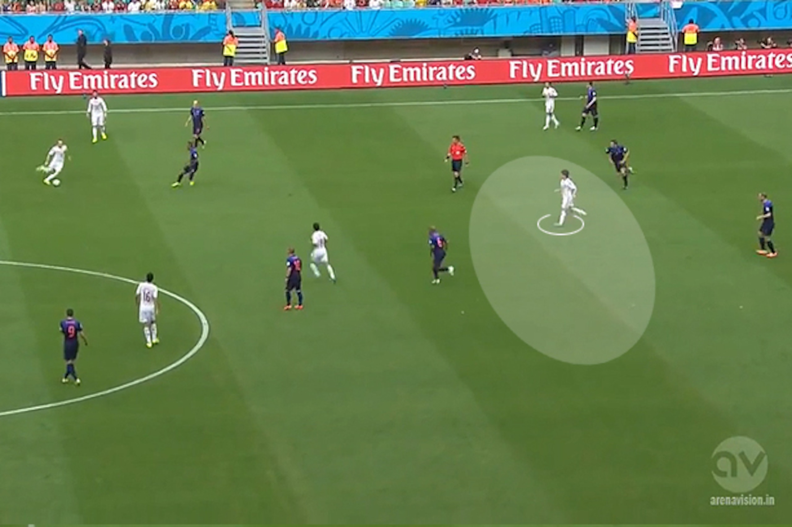 Silva in the No. 10 space. Silva in the No. 10 space.