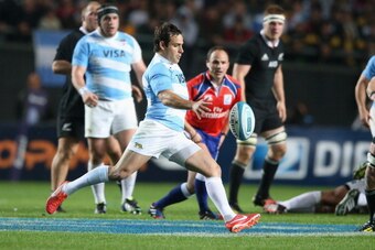 LA PLATA, ARGENTINA - SEPTEMBER 28:  Nicolas Sanchez of Argentina kicks the ball upfield during The Rugby Championship match between Argentina and the New Zealand All Blacks at Estadio Ciudad de La Plata on September 28, 2013 in La Plata, Argentina.  (Pho