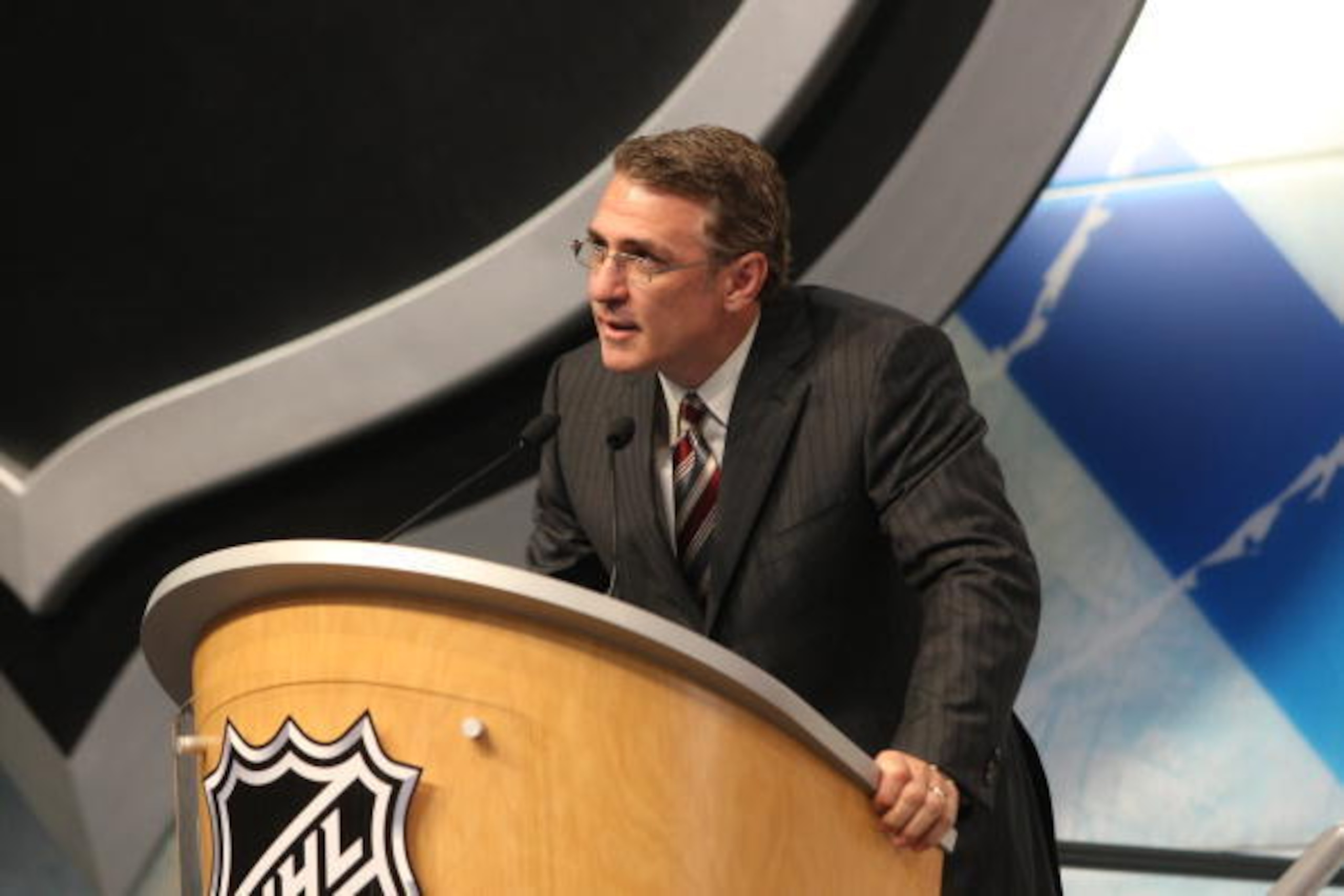 MONTREAL - JUNE 26:  Associate Head Coach/Director of Player Development Ron Francis of the Carolina Hurricanes speaks from the podium during the first round of the 2009 NHL Entry Draft at the Bell Centre on June 26, 2009 in Montreal, Quebec, Canada. (Pho