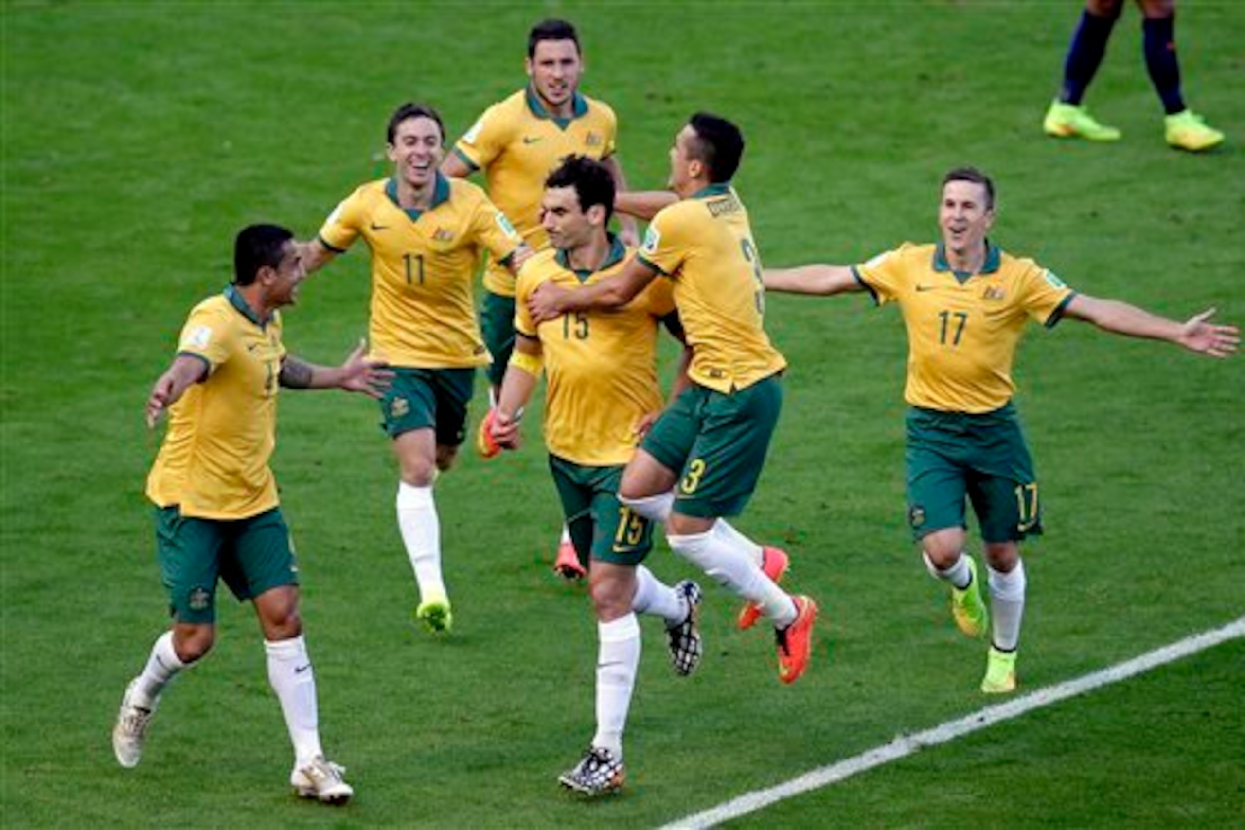 Australia celebrates after Mile Jedinak's penalty kick