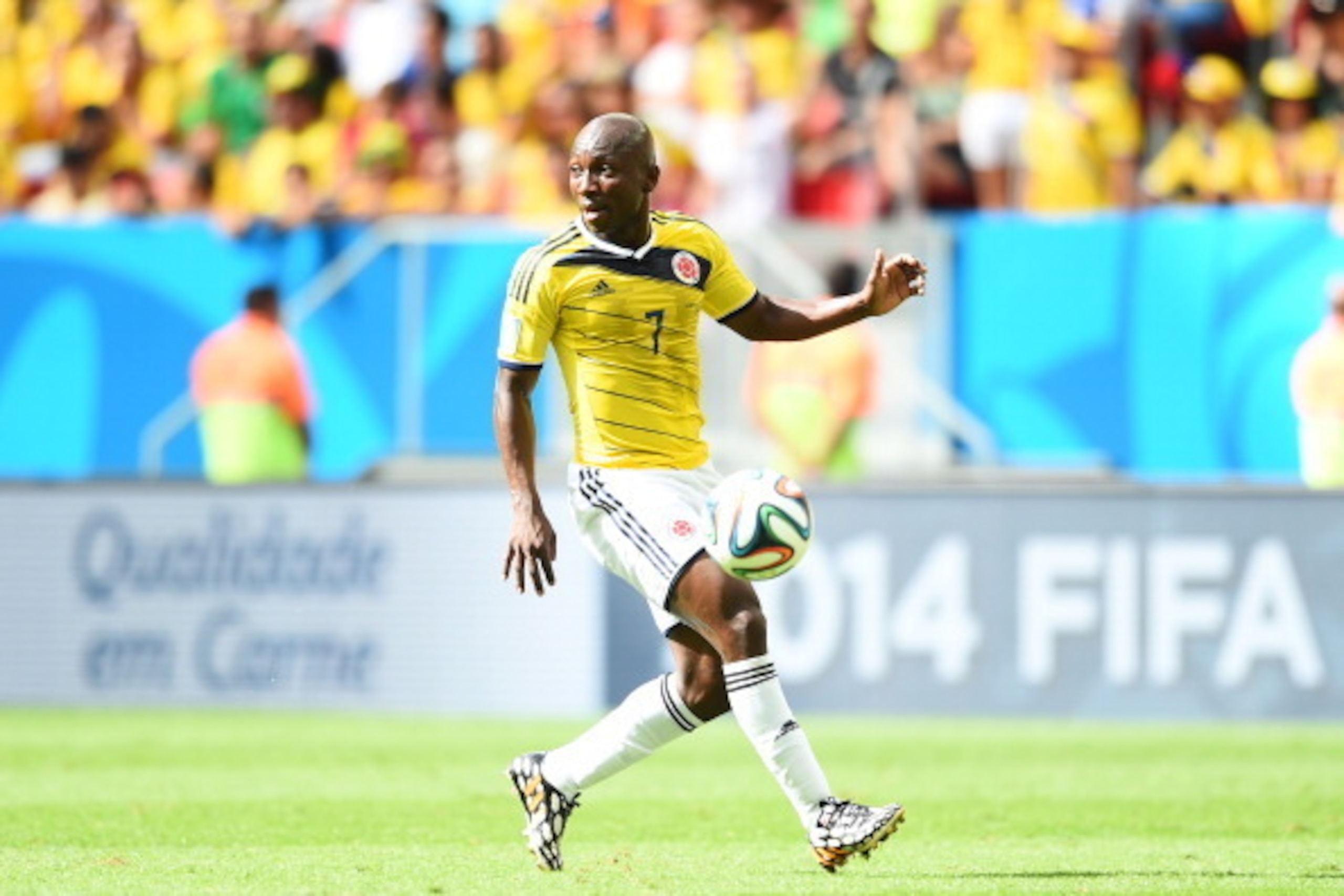 BRASILIA, BRAZIL - JUNE 19:  Pablo Armero of Colombia controls the ball  during the 2014 FIFA World Cup Brazil Group C match between Colombia and Cote D'Ivoire at Estadio Nacional on June 19, 2014 in Brasilia, Brazil.  (Photo by Christopher Lee/Getty Imag