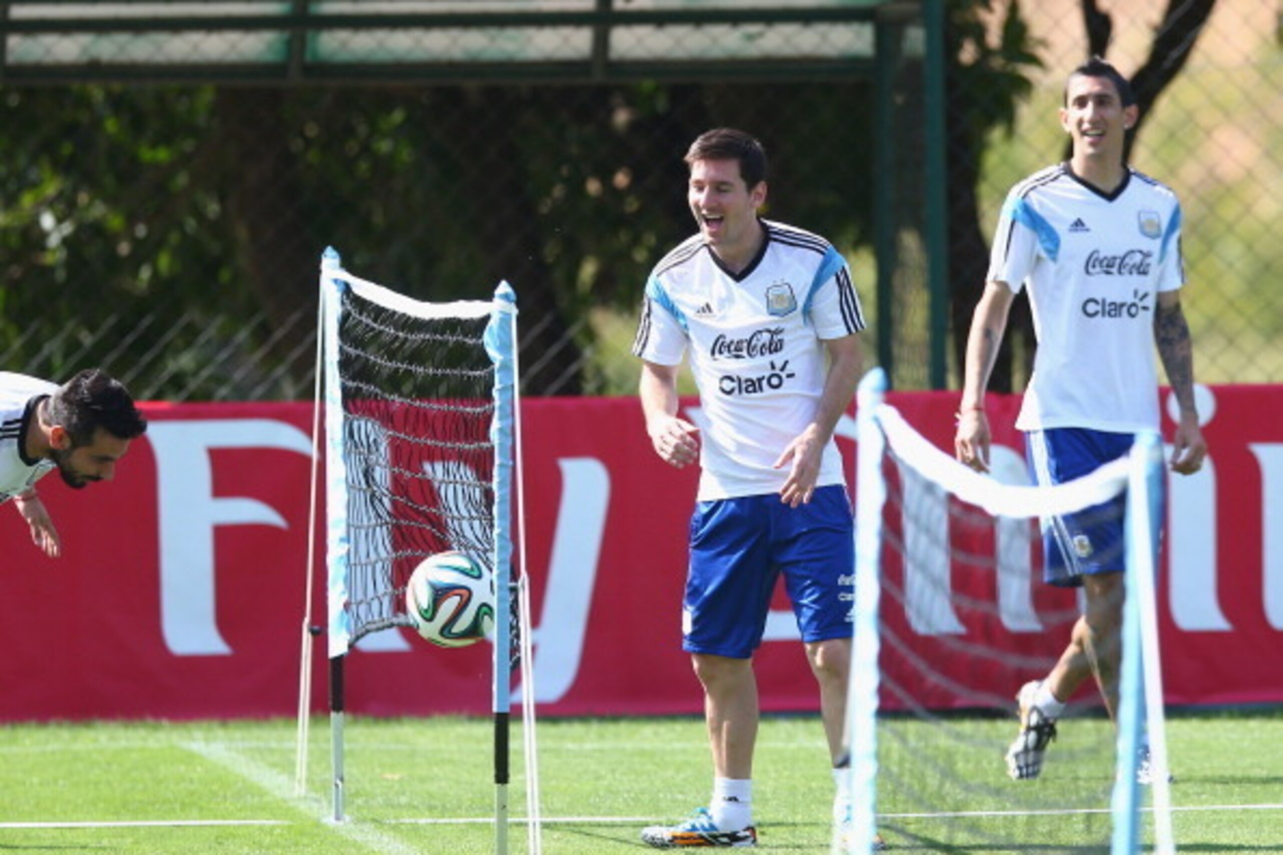 VESPASIANO, BRAZIL - JUNE 20:  Lionel Messi of Argentina during a training session at Cidade do Galo on June 20, 2014 in Vespasiano, Brazil.  (Photo by Ronald Martinez/Getty Images)