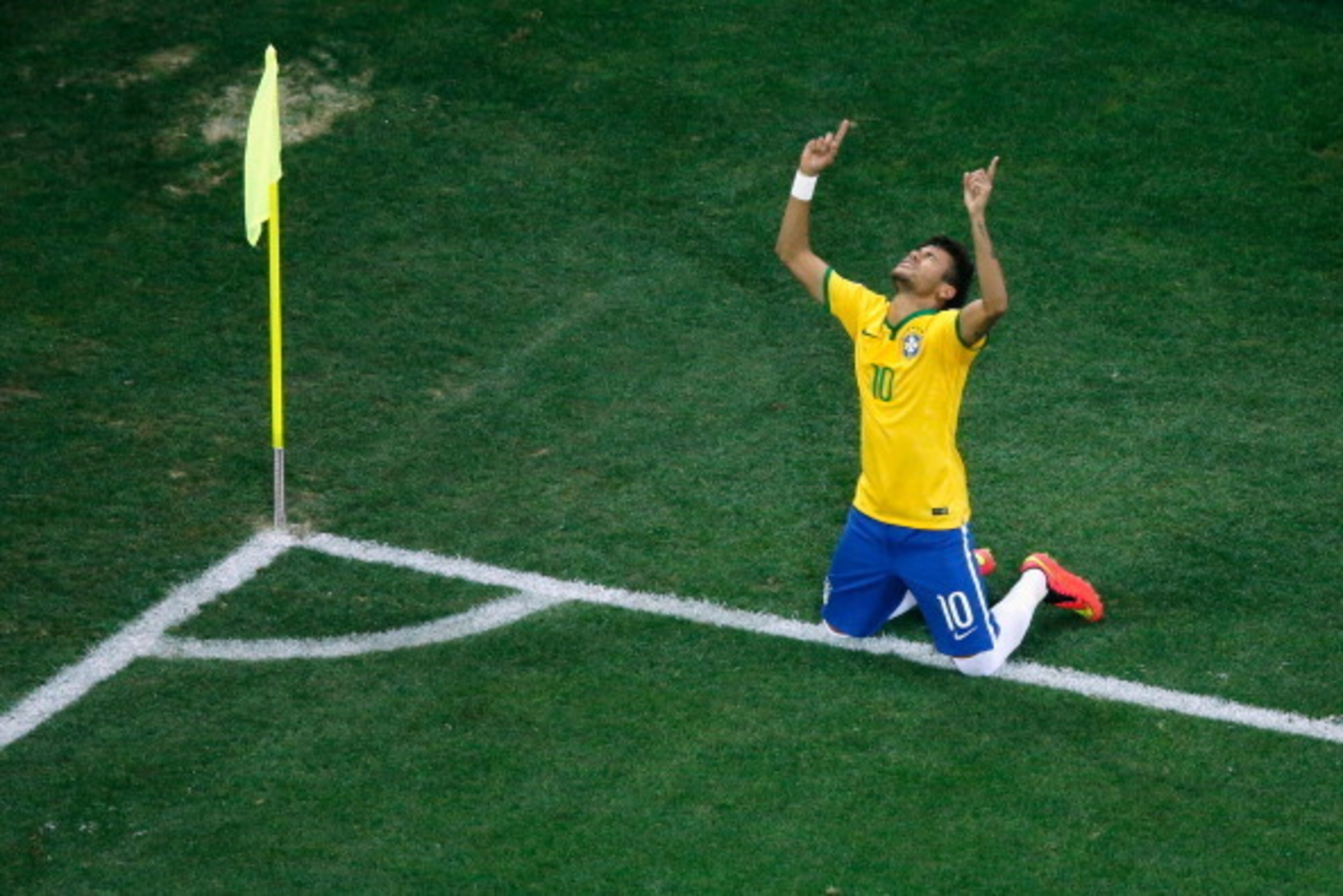 SAO PAULO, BRAZIL - JUNE 12:  Neymar of Brazil celebrates scoring his second goal on a penalty kick in the second half during the 2014 FIFA World Cup Brazil Group A match between Brazil and Croatia at Arena de Sao Paulo on June 12, 2014 in Sao Paulo, Braz