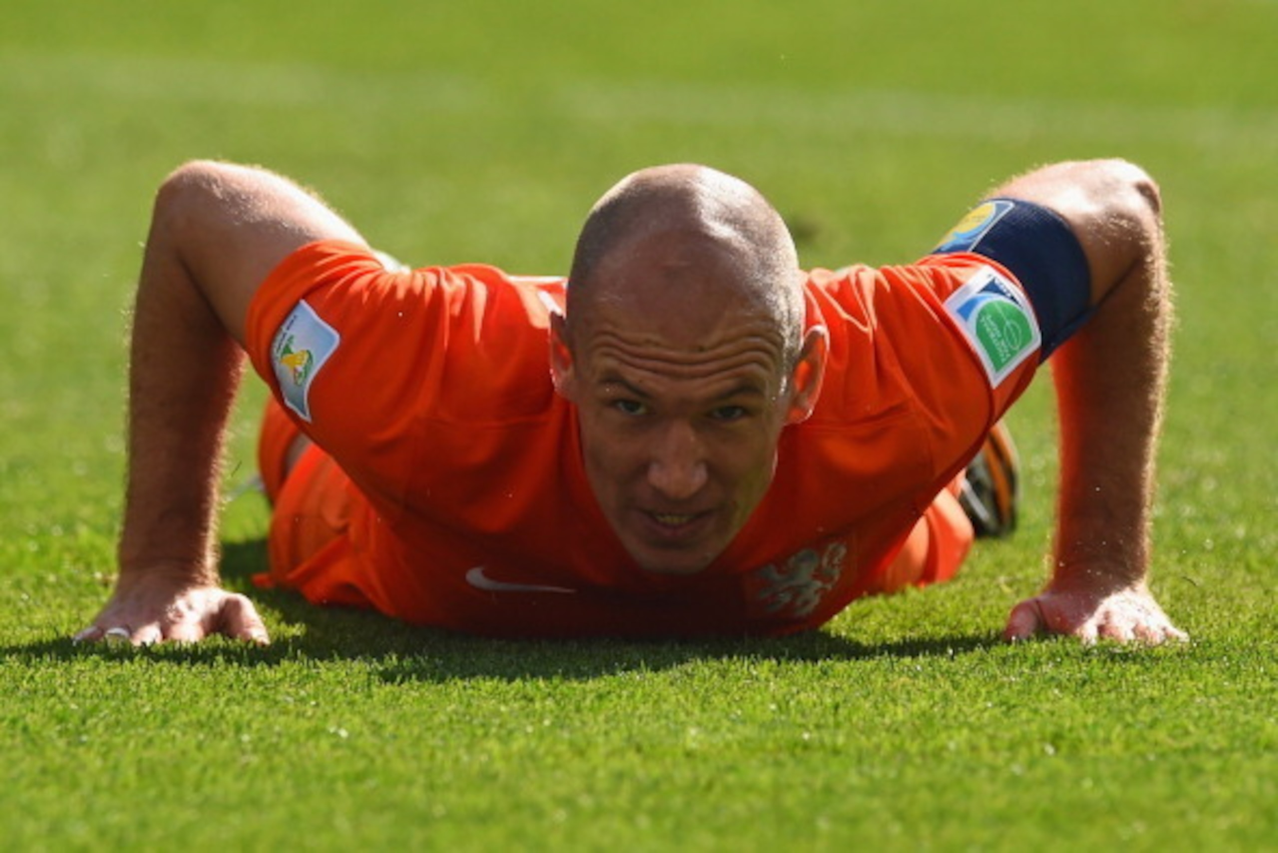 SAO PAULO, BRAZIL - JUNE 23:  Arjen Robben of the Netherlands looks on during the 2014 FIFA World Cup Brazil Group B match between the Netherlands and Chile at Arena de Sao Paulo on June 23, 2014 in Sao Paulo, Brazil.  (Photo by Matthias Hangst/Getty Imag