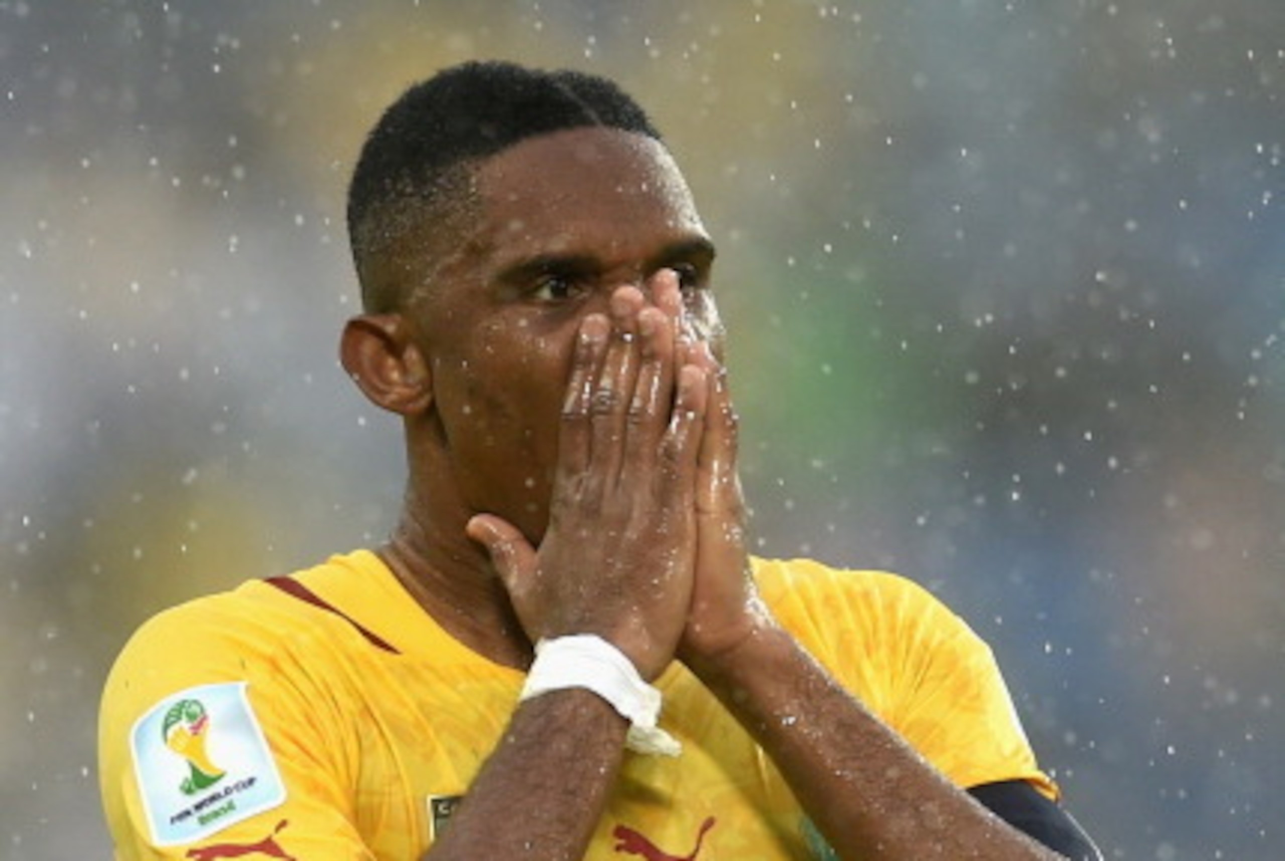NATAL, BRAZIL - JUNE 13: Samuel Eto'o of Cameroon reacts to a missed chance during the 2014 FIFA World Cup Brazil Group A match between Mexico and Cameroon at Estadio das Dunas on June 13, 2014 in Natal, Brazil.  (Photo by Matthias Hangst/Getty Images)