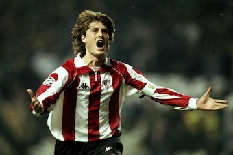 9 Dec 1998:  Julen Guerrero of Athletic Bilbao scores a goal during the teh European Champions League match against Galatasary at the San Mames Stadium in Bilbao, Spain. Athletic Bilbao won the game 1-0. \ Mandatory Credit: Ben Radford /Allsport