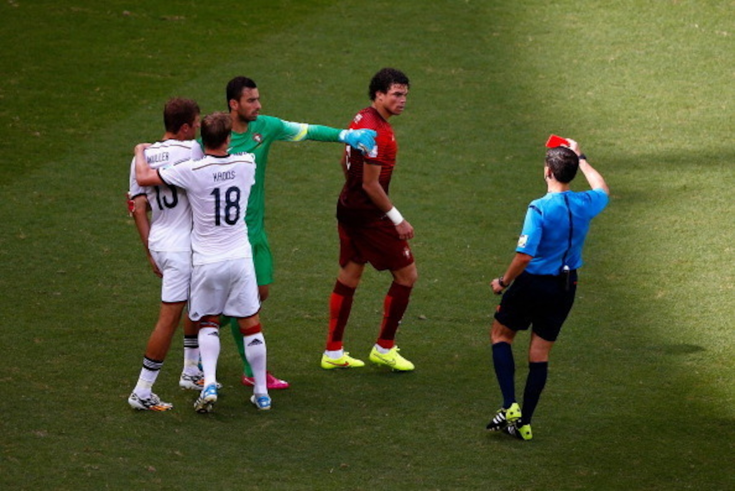 SALVADOR, BRAZIL - JUNE 16: Pepe of Portugal is shown a red card and sent off by referee Milorad Mazic during the 2014 FIFA World Cup Brazil Group G match between Germany and Portugal at Arena Fonte Nova on June 16, 2014 in Salvador, Brazil.  (Photo by Ma