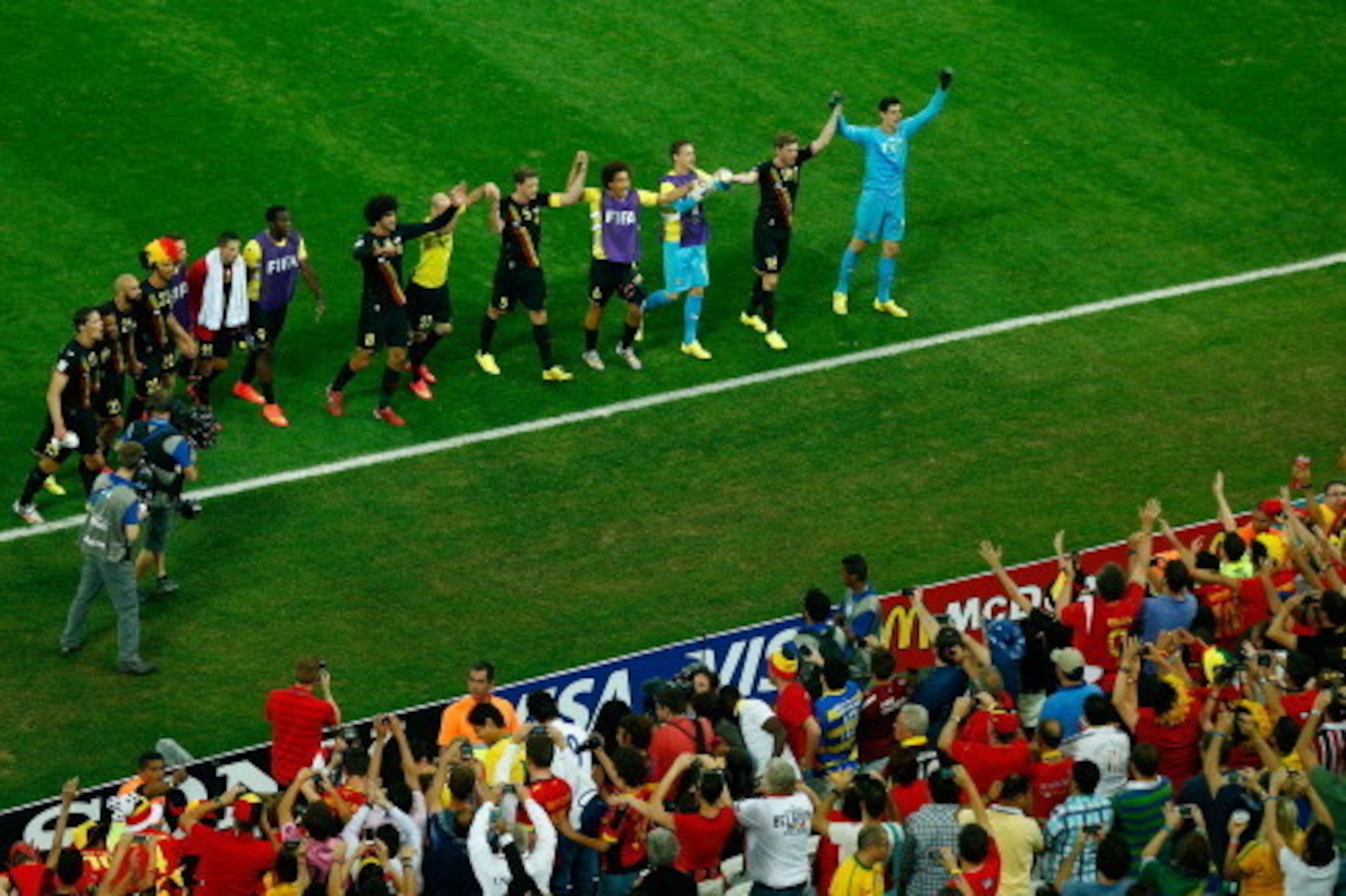 SAO PAULO, BRAZIL - JUNE 26:  Belgium players acknowledge the fans after the 2014 FIFA World Cup Brazil Group H match between South Korea and Belgium at Arena de Sao Paulo on June 26, 2014 in Sao Paulo, Brazil.  (Photo by Matthew Lewis/Getty Images)