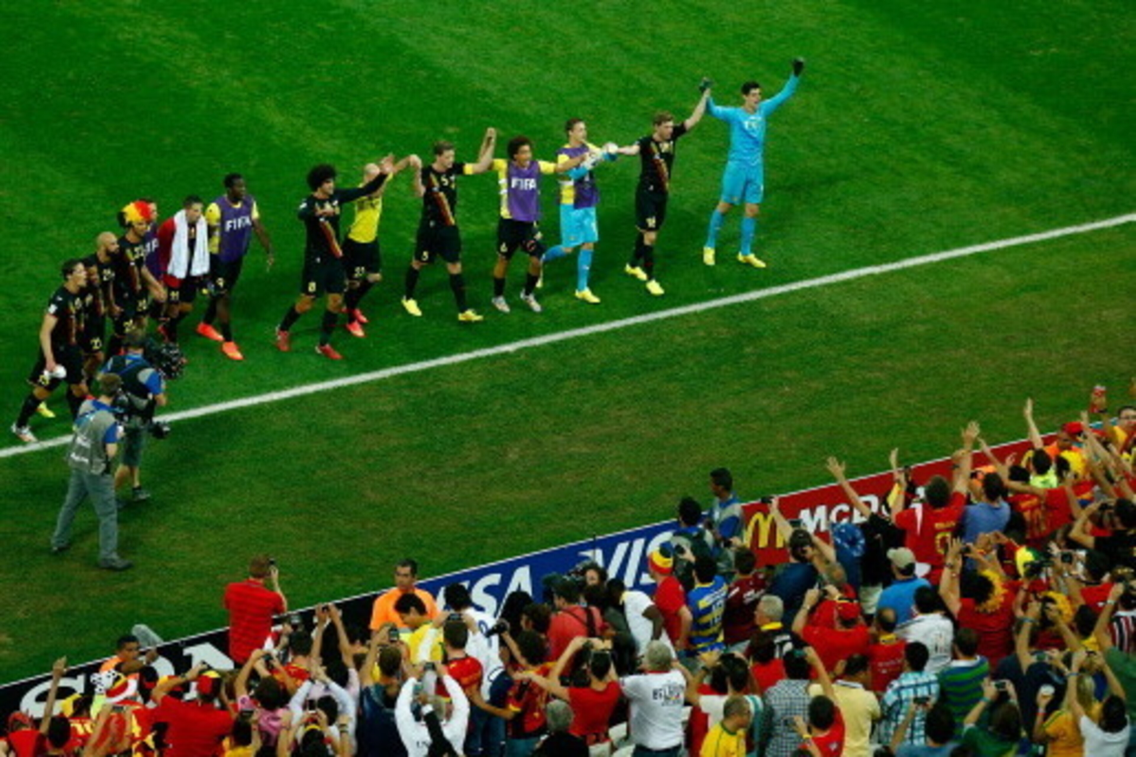 SAO PAULO, BRAZIL - JUNE 26:  Belgium players acknowledge the fans after the 2014 FIFA World Cup Brazil Group H match between South Korea and Belgium at Arena de Sao Paulo on June 26, 2014 in Sao Paulo, Brazil.  (Photo by Matthew Lewis/Getty Images)