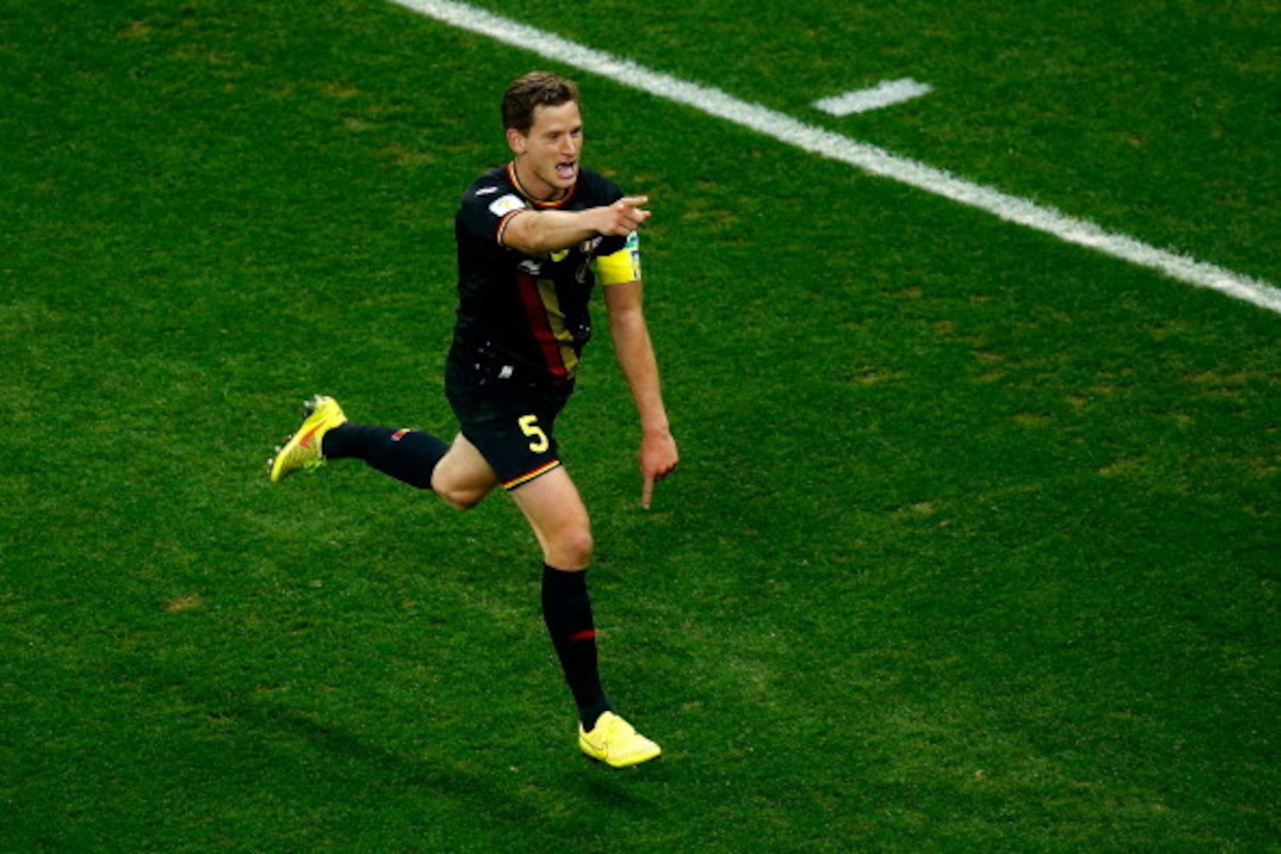 SAO PAULO, BRAZIL - JUNE 26:  Jan Vertonghen of Belgium celebrates scoring his team's first goal during the 2014 FIFA World Cup Brazil Group H match between South Korea and Belgium at Arena de Sao Paulo on June 26, 2014 in Sao Paulo, Brazil.  (Photo by Ma