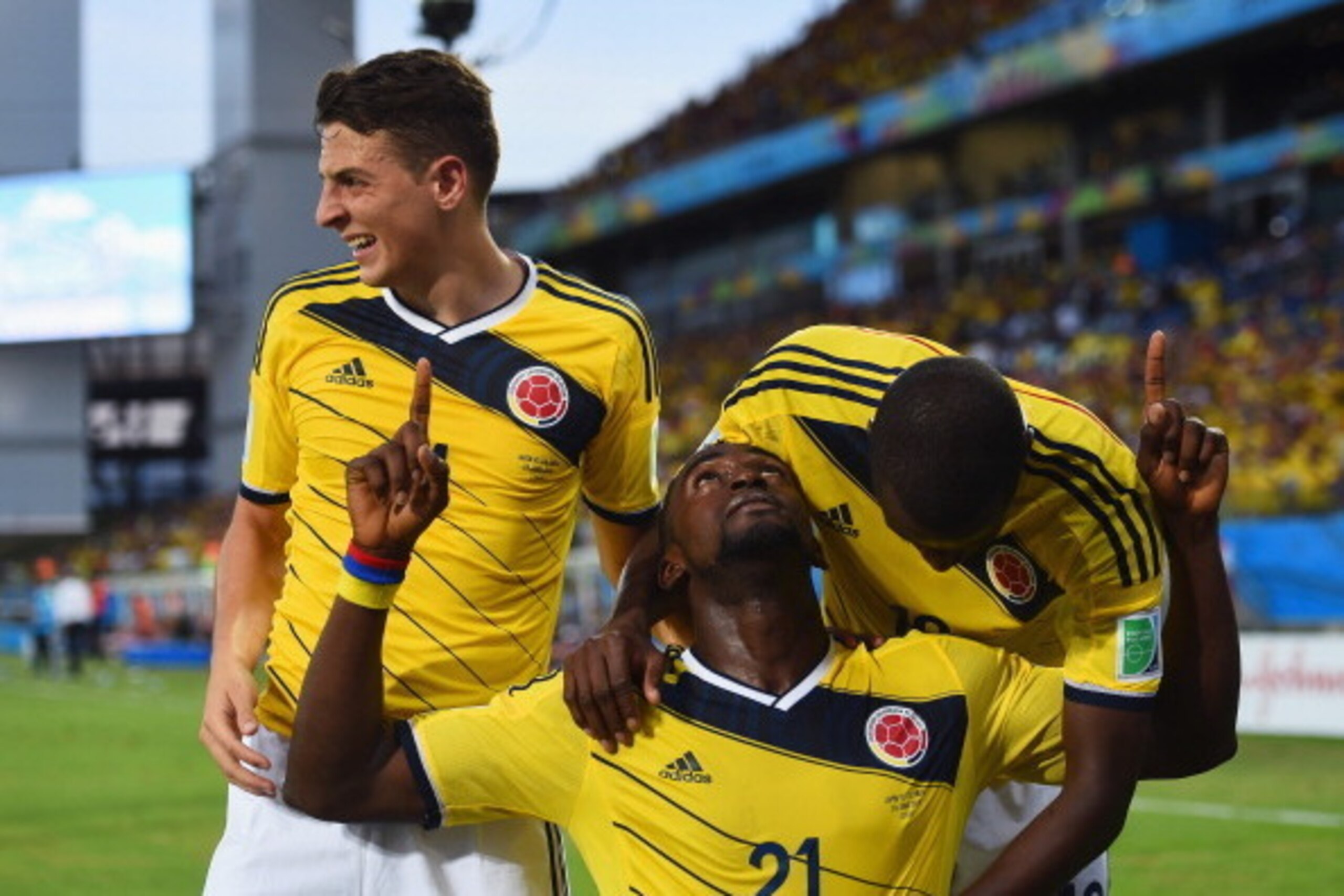 CUIABA, BRAZIL - JUNE 24:  Jackson Martinez of Colombia (center) celebrates scoring his team's second goal during the 2014 FIFA World Cup Brazil Group C match between Japan and Colombia at Arena Pantanal on June 24, 2014 in Cuiaba, Brazil.  (Photo by Chri