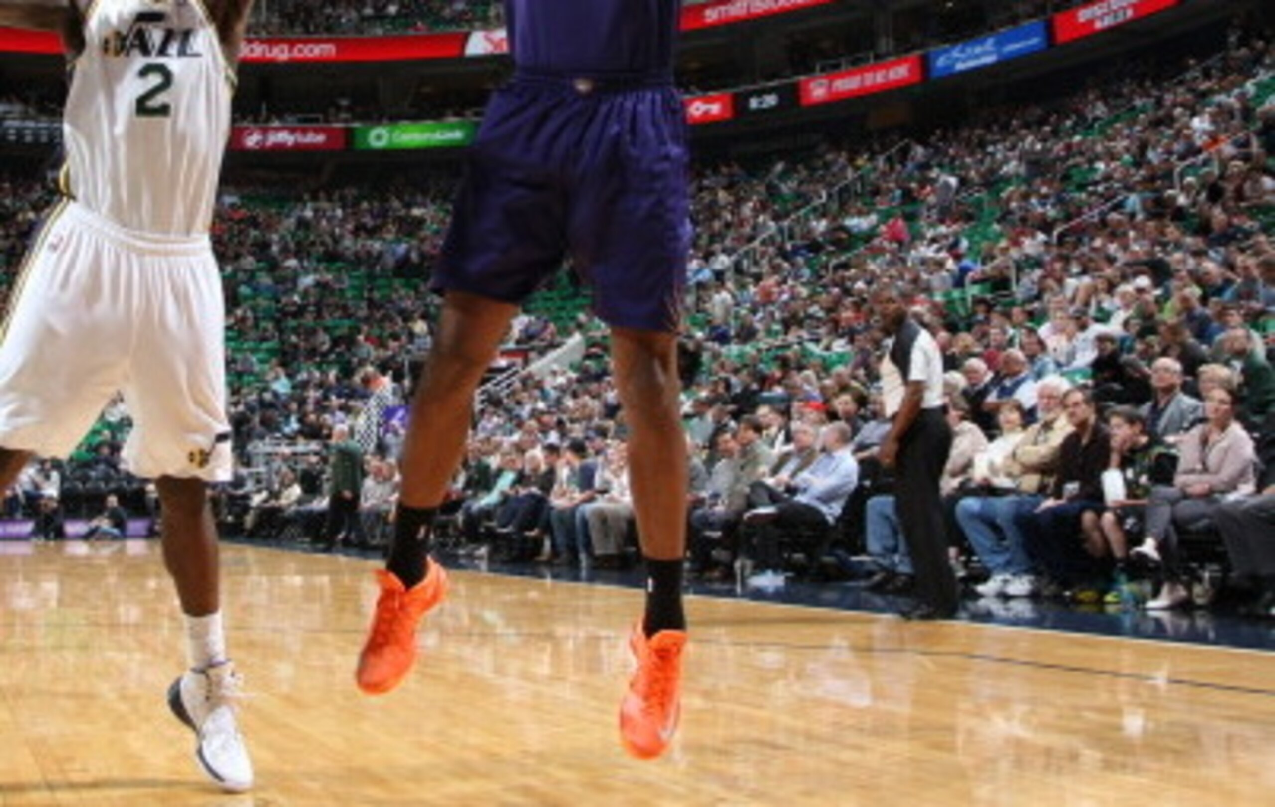 SALT LAKE CITY, UT - FEBRUARY 26:  Channing Frye #8 of the Phoenix Suns shoots against the Utah Jazz at EnergySolutions Arena on February 26, 2014 in Salt Lake City, Utah. NOTE TO USER: User expressly acknowledges and agrees that, by downloading and or us