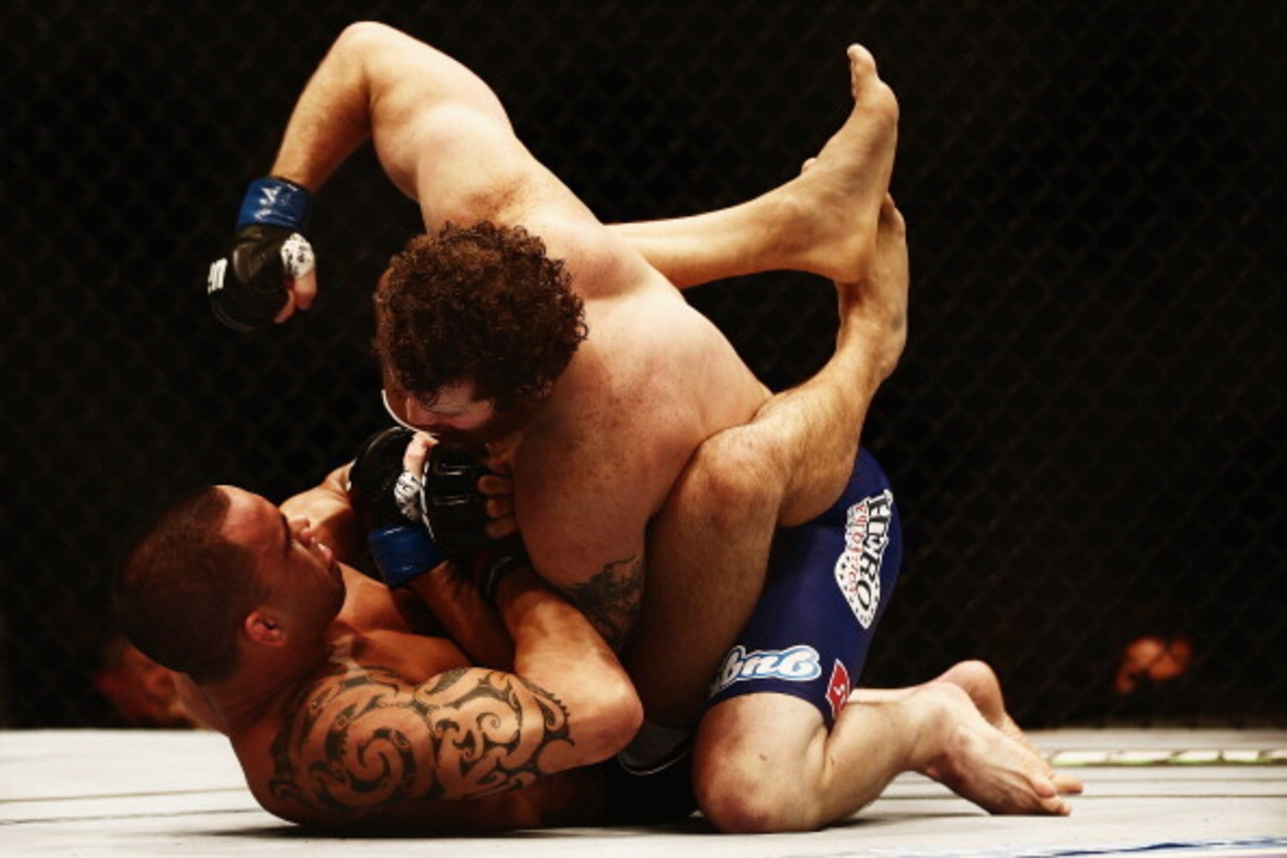 AUCKLAND, NEW ZEALAND - JUNE 28: James Te Huna of New Zealand fights Nate Marquardt of USA during the UFC Middleweight bout between James Te Huna of New Zealand and Nate Marquardt of USA on June 28, 2014 in Auckland, New Zealand. (Photo by Hannah Peters AUCKLAND, NEW ZEALAND - JUNE 28: James Te Huna of New Zealand fights Nate Marquardt of USA during the UFC Middleweight bout between James Te Huna of New Zealand and Nate Marquardt of USA on June 28, 2014 in Auckland, New Zealand. (Photo by Hannah Peters