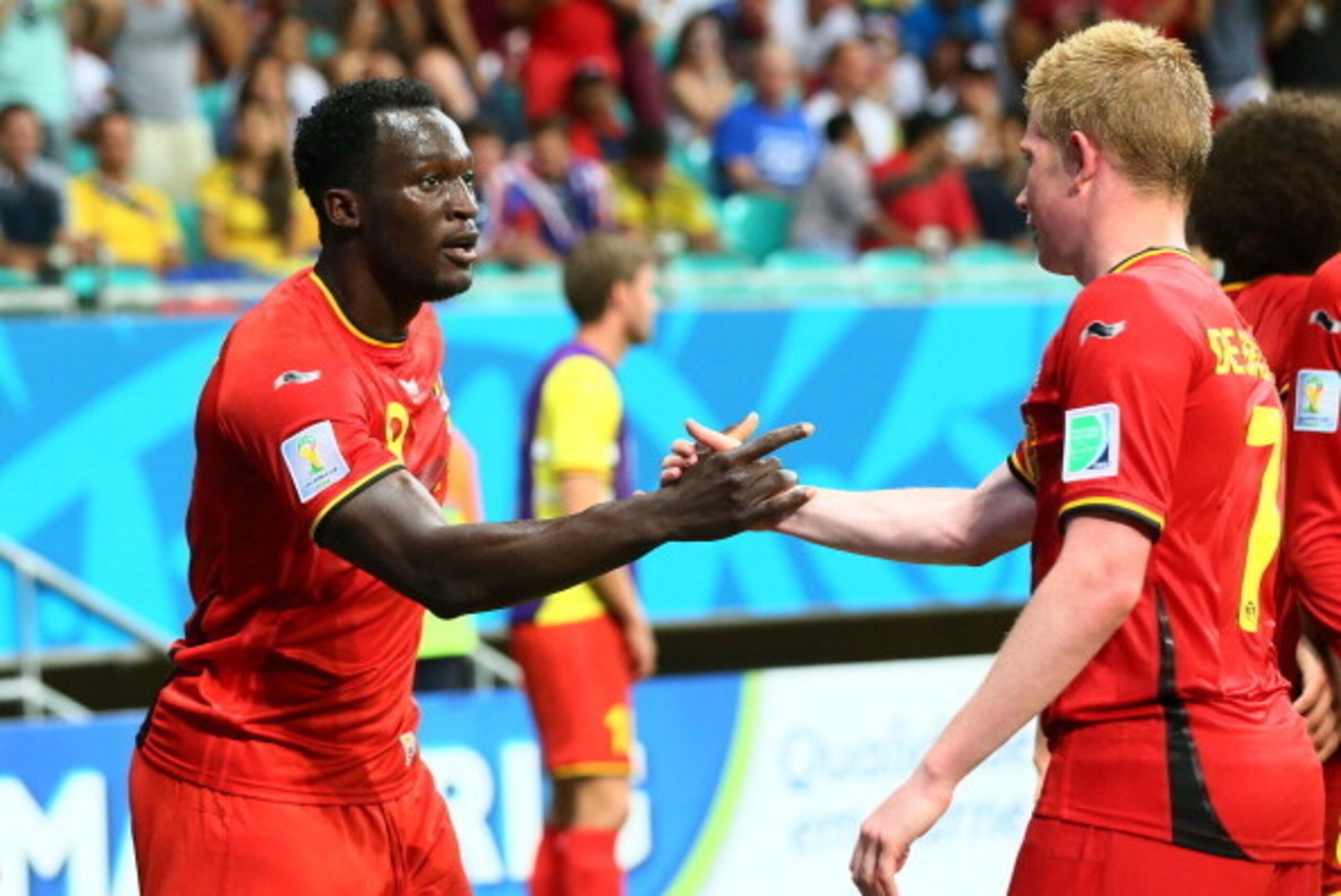 SALVADOR, BRAZIL - JULY 01: Romelu Lukaku of Belgium celebrates scoring his team's second goal with Kevin De Bruyne during the 2014 FIFA World Cup Brazil Round of 16 match between Belgium and the United States at Arena Fonte Nova on July 1, 2014 in Salvad