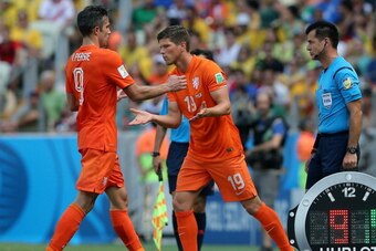FORTALEZA, BRAZIL - JUNE 29: Klaas-Jan Huntelaar of the Netherlands enters the game for Robin van Persie during the 2014 FIFA World Cup Brazil Round of 16 match between Netherlands and Mexico at Castelao on June 29, 2014 in Fortaleza, Brazil.  (Photo by D