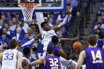 LEXINGTON, KY - DECEMBER 15: Nerlens Noel #3 of the Kentucky Wildcats defends the basket against the Lipscomb Bisons during the game at Rupp Arena on December 15, 2012 in Lexington, Kentucky. Kentucky won 88-50. (Photo by Joe Robbins/Getty Images)