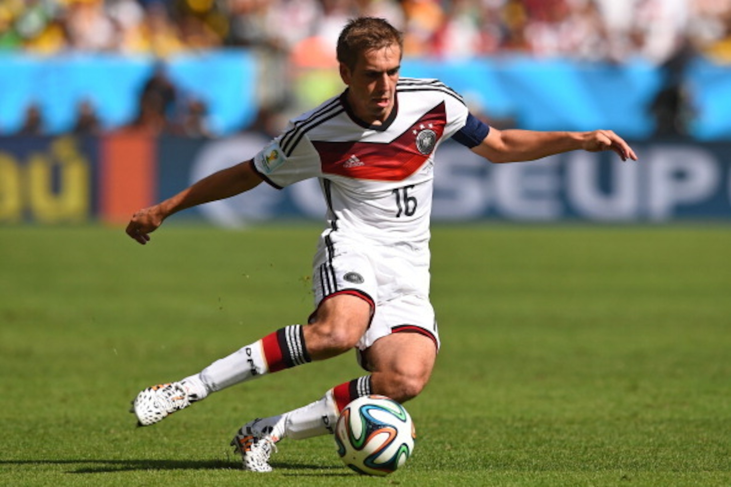 RIO DE JANEIRO, BRAZIL - JULY 04:  Philipp Lahm of Germany controls the ball during the 2014 FIFA World Cup Brazil Quarter Final match between France and Germany at Maracana on July 4, 2014 in Rio de Janeiro, Brazil.  (Photo by Matthias Hangst/Getty Image