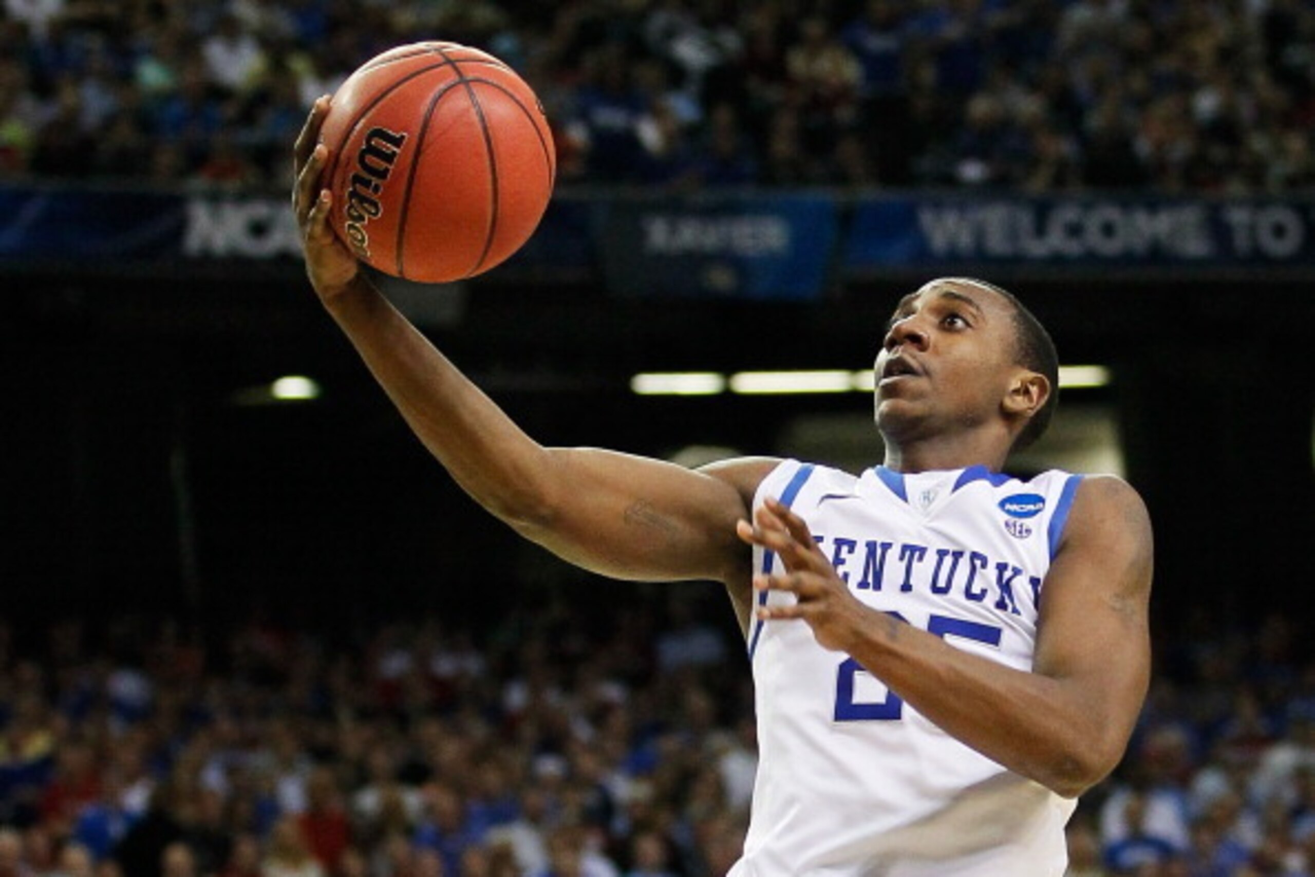 ATLANTA, GA - MARCH 23:  Marquis Teague #25 of the Kentucky Wildcats shoots against the Indiana Hoosiers during the 2012 NCAA Men's Basketball South Regional Semifinal game at the Georgia Dome on March 23, 2012 in Atlanta, Georgia.  (Photo by Kevin C. Cox