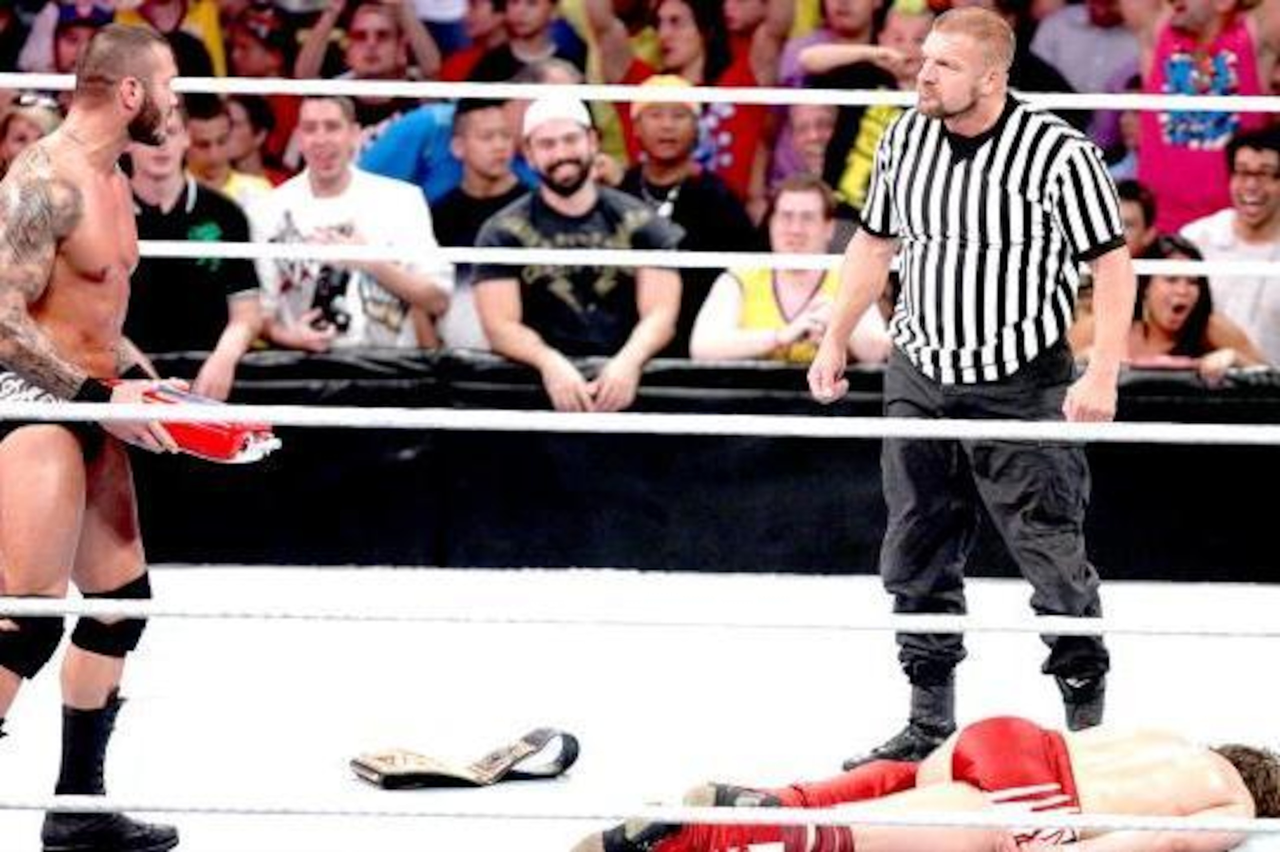 Orton cashes in at SummerSlam 2013